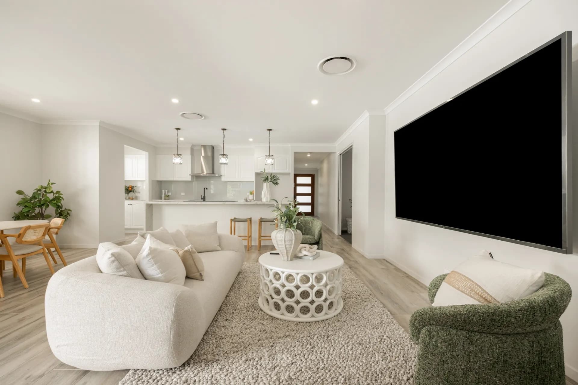 31 Executive Way, Bridgeman Downs - Thumbnail 6