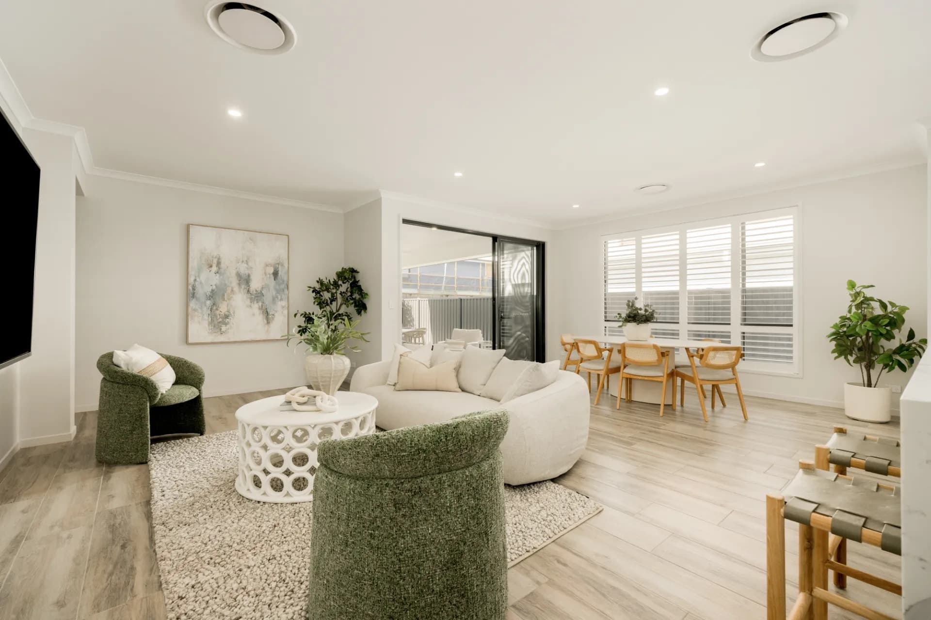 31 Executive Way, Bridgeman Downs - Thumbnail 7