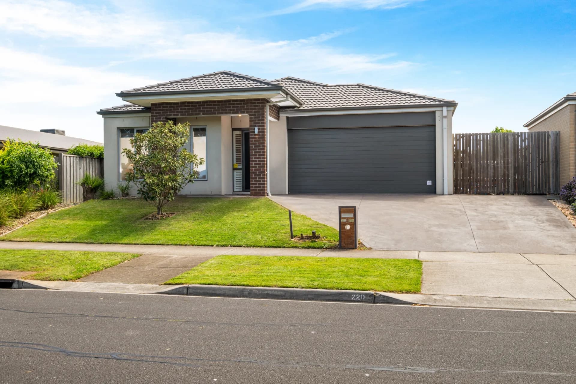 9 Chatsworth Way, Curlewis - Image 1