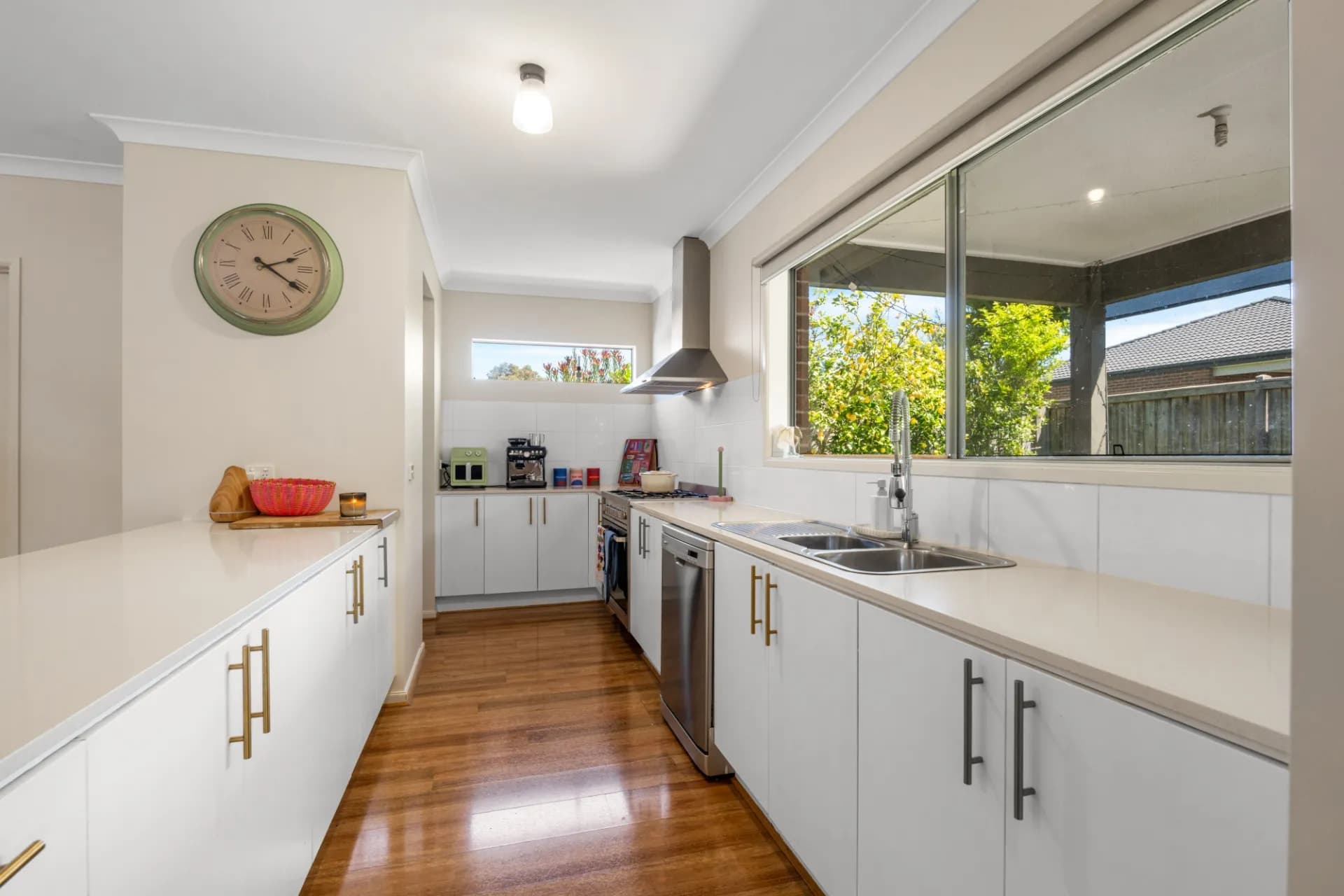 9 Chatsworth Way, Curlewis - Thumbnail 2