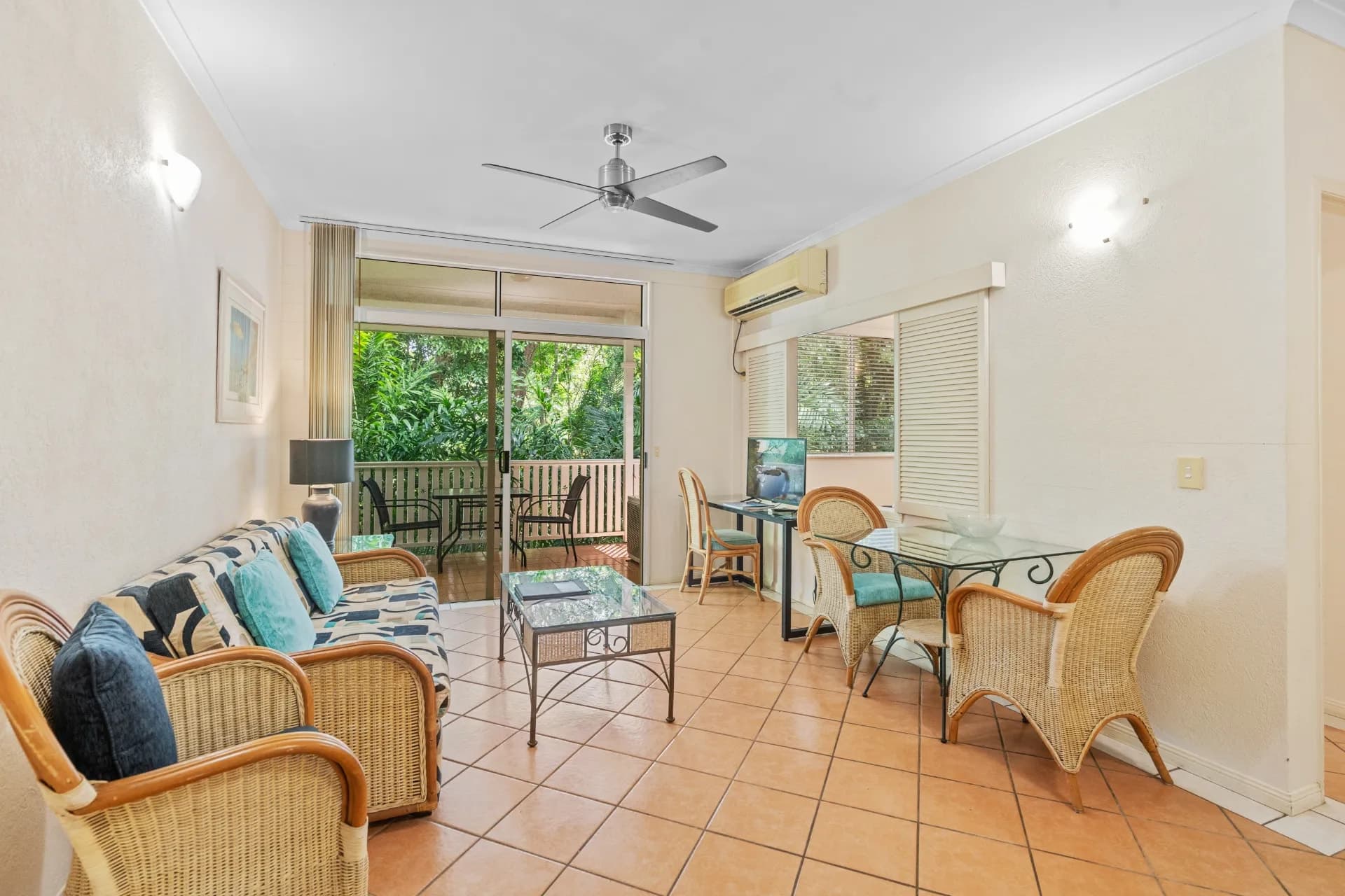 203/6-8 Triton Street, Palm Cove - Thumbnail 2