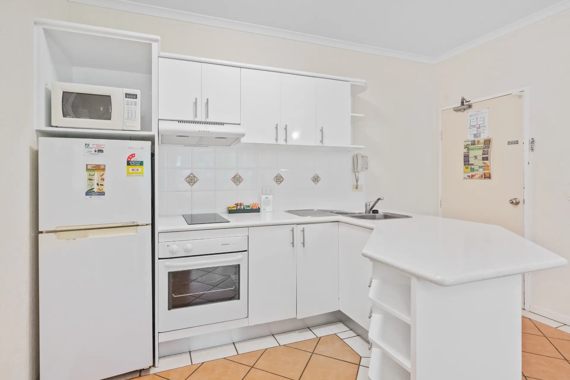 203/6-8 Triton Street, Palm Cove - Thumbnail 4