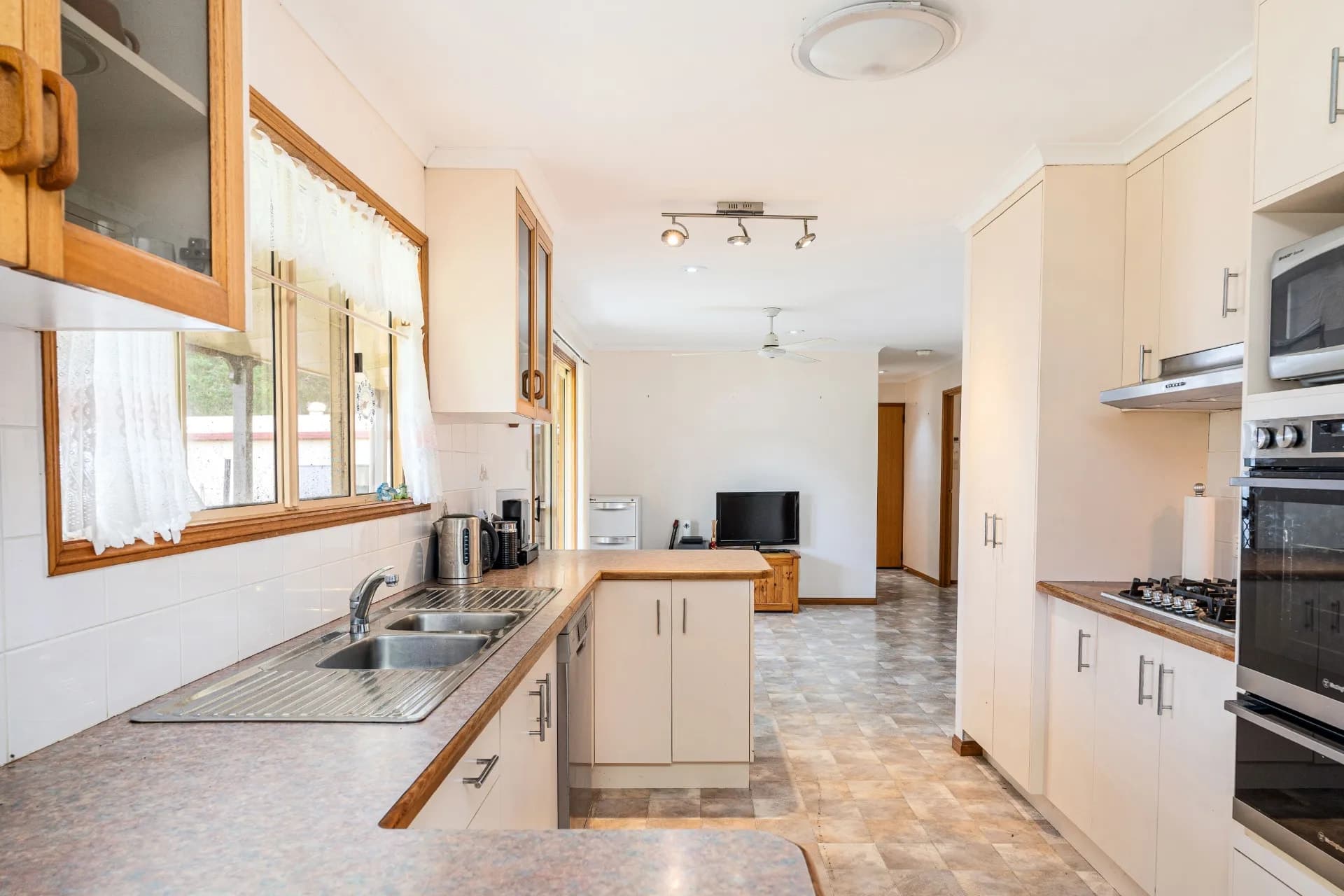 38 KIRRANG  Court, Antigua - Thumbnail 4