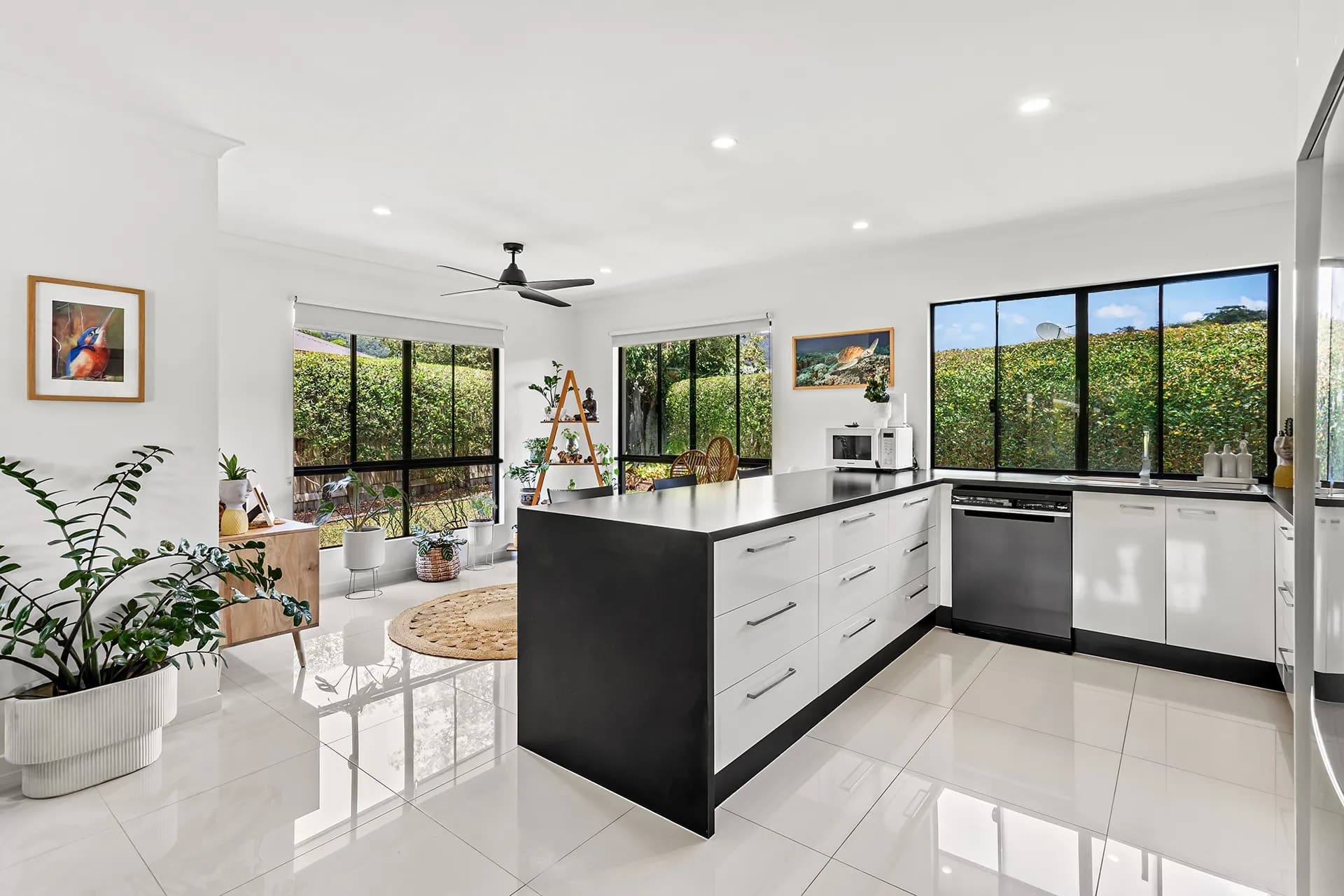 4 Grevillea Place, Cannonvale., Cannonvale - Thumbnail 3