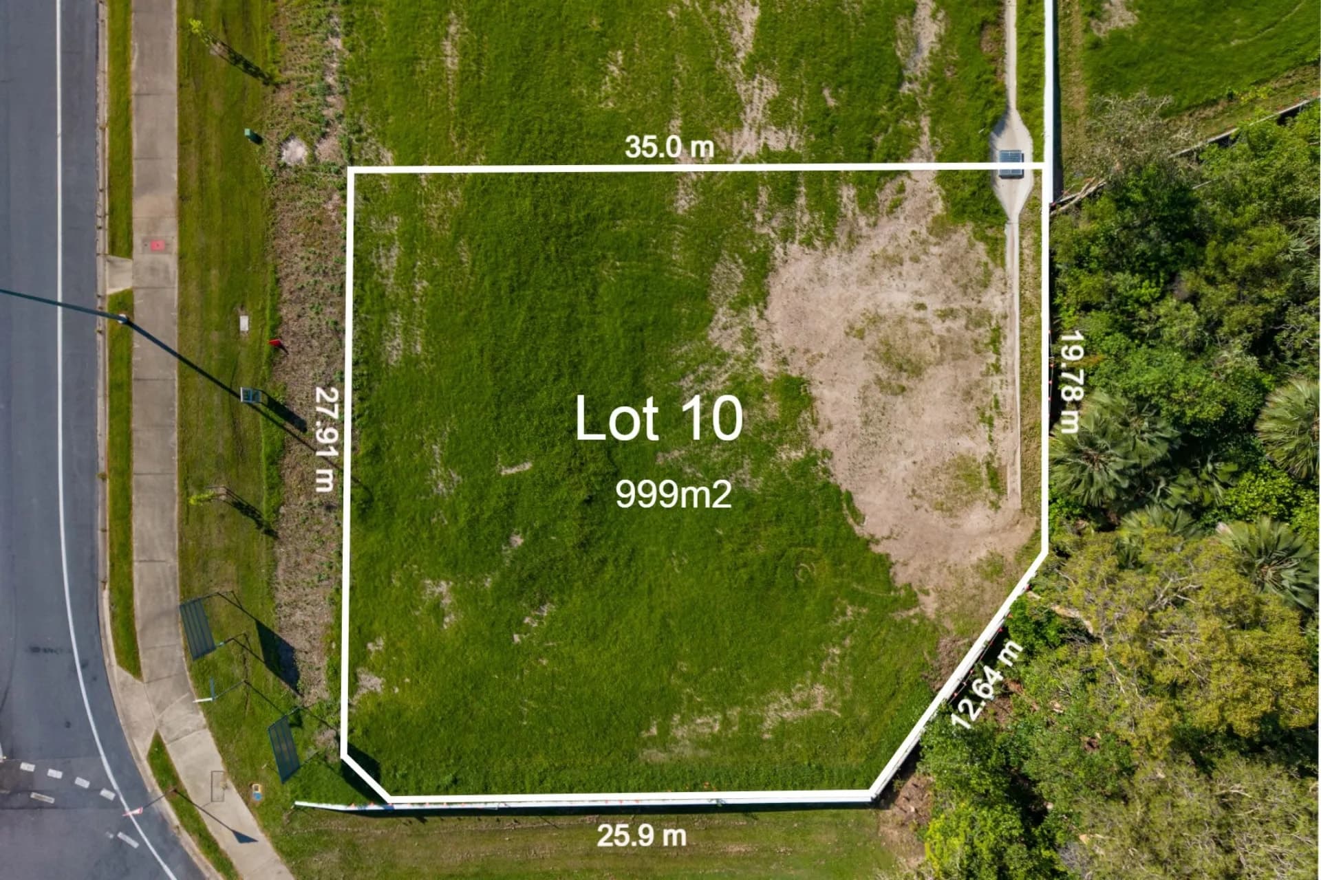 2 Kewarra Street, Kewarra Beach., Kewarra Beach - Image 1