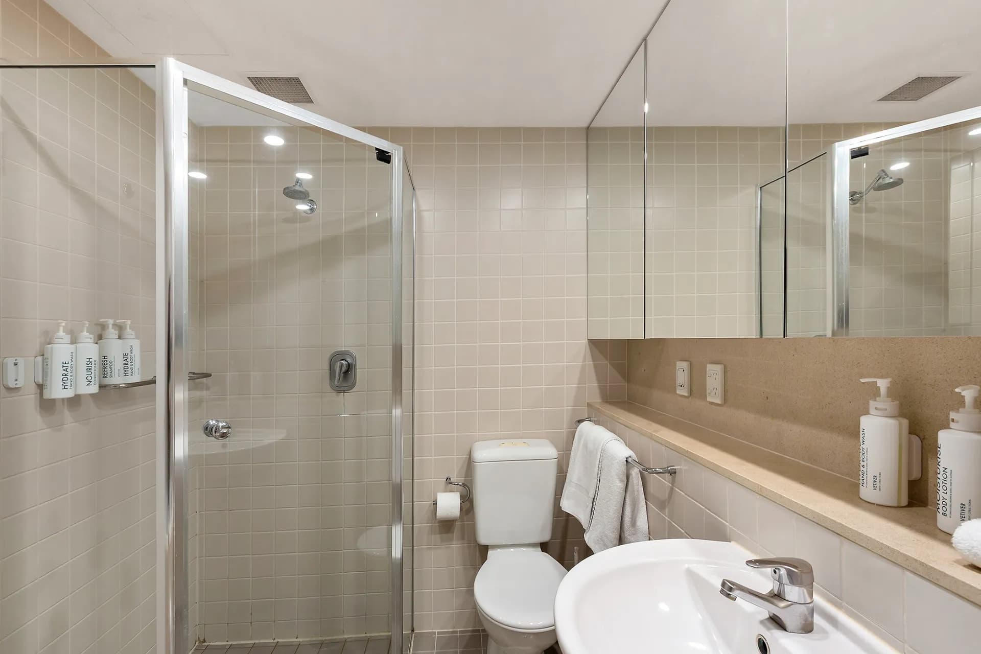 225/16 Holdfast Promenade, Glenelg - Thumbnail 6