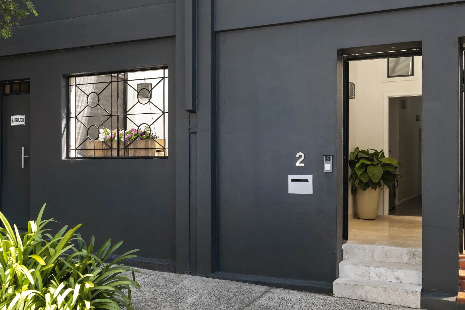 2/24 National Street, Leichhardt - Image 1