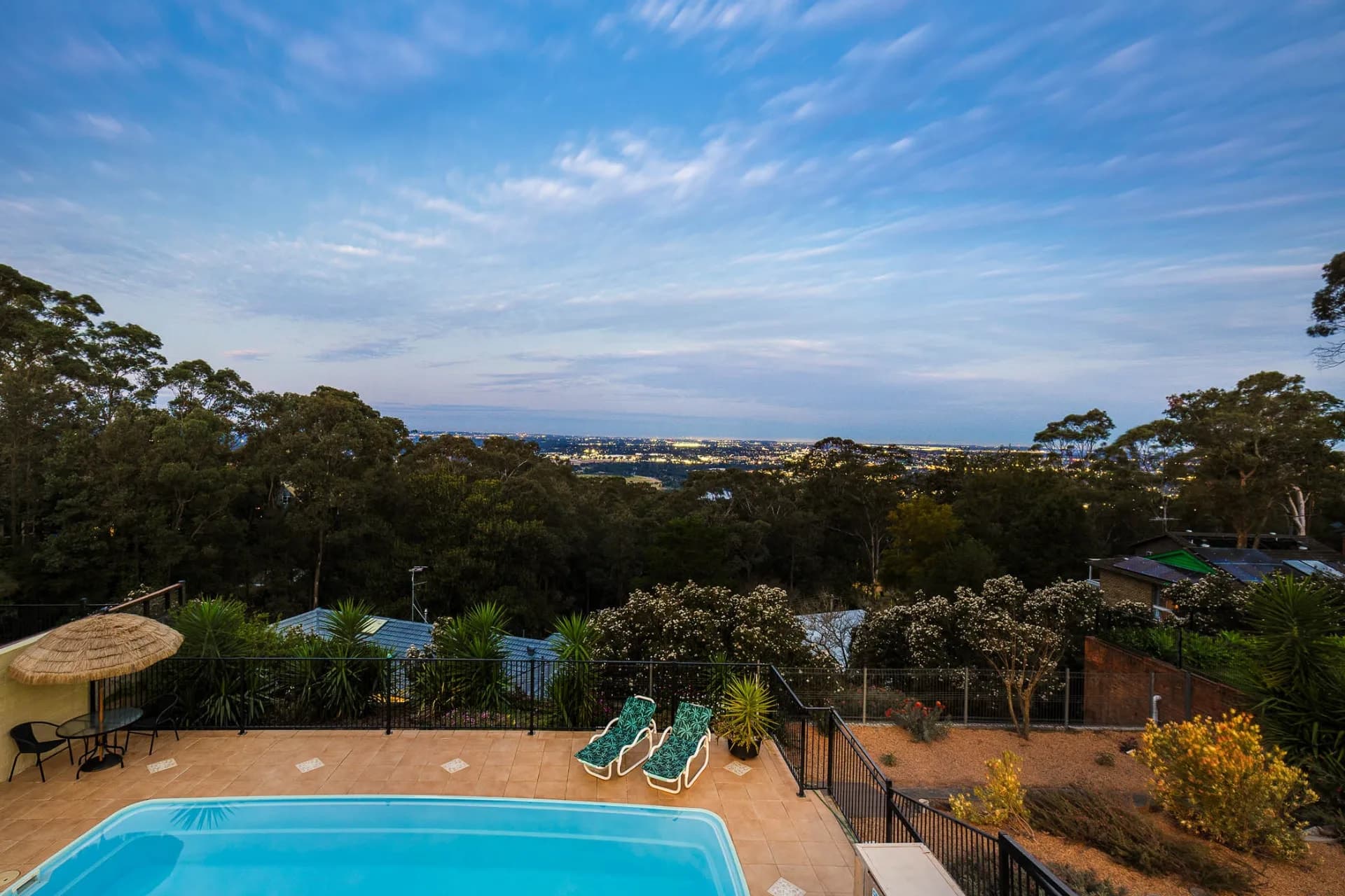 15 Outlook Avenue Mount Riverview, Mount Riverview - Thumbnail 2