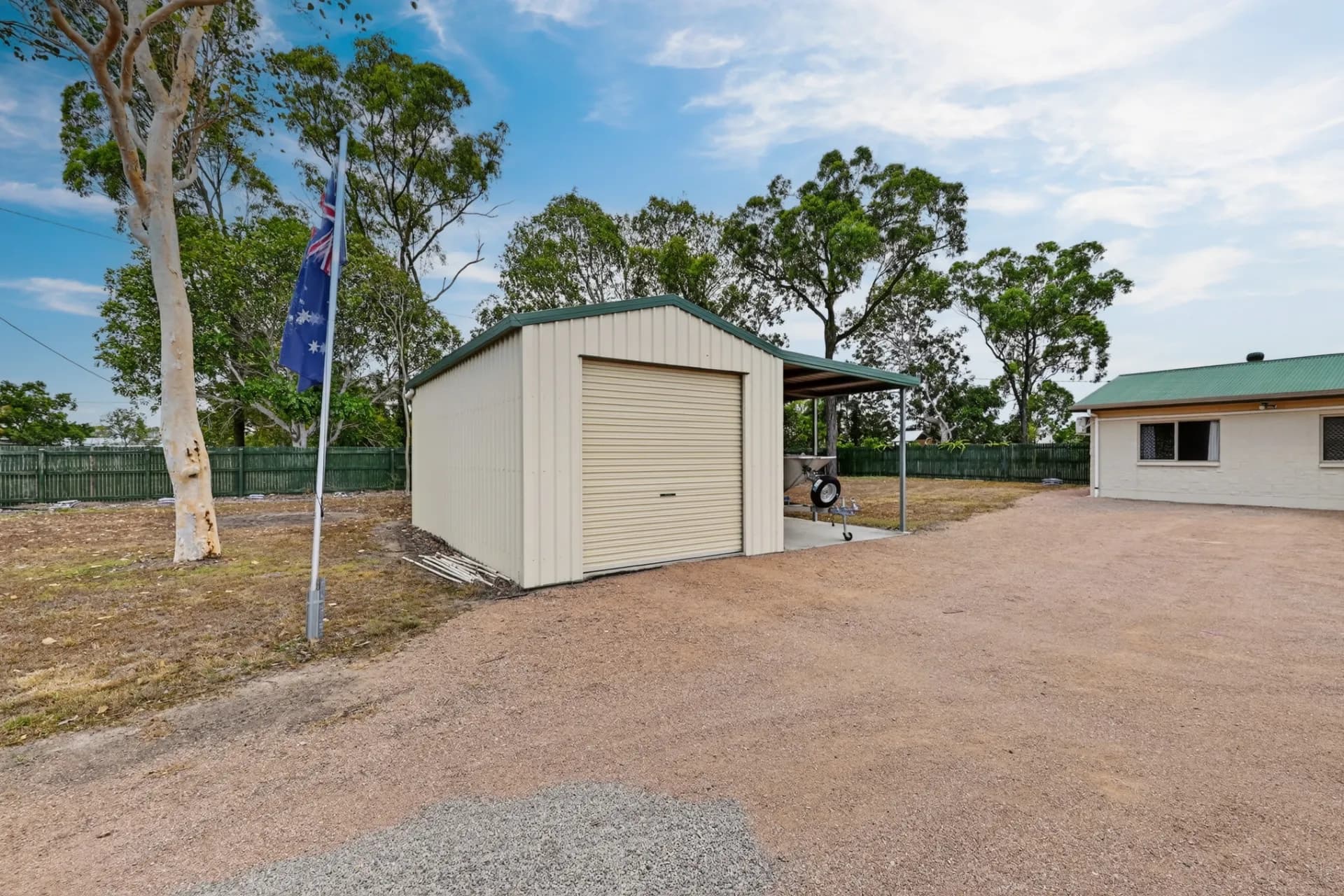 11 Kregor  Street, Mount Low - Thumbnail 3