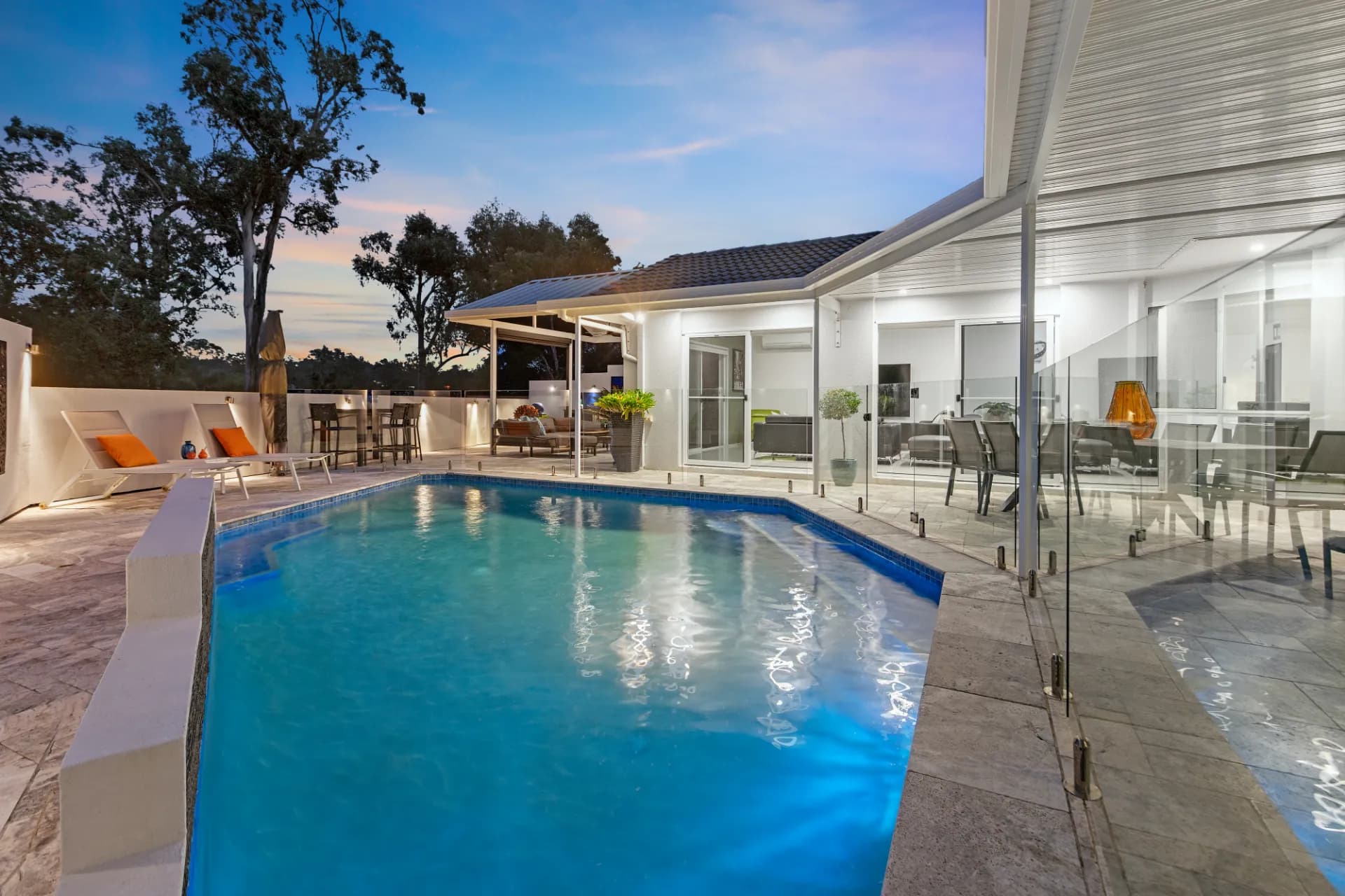 42 Lismore  Drive, Helensvale., Helensvale - Thumbnail 2