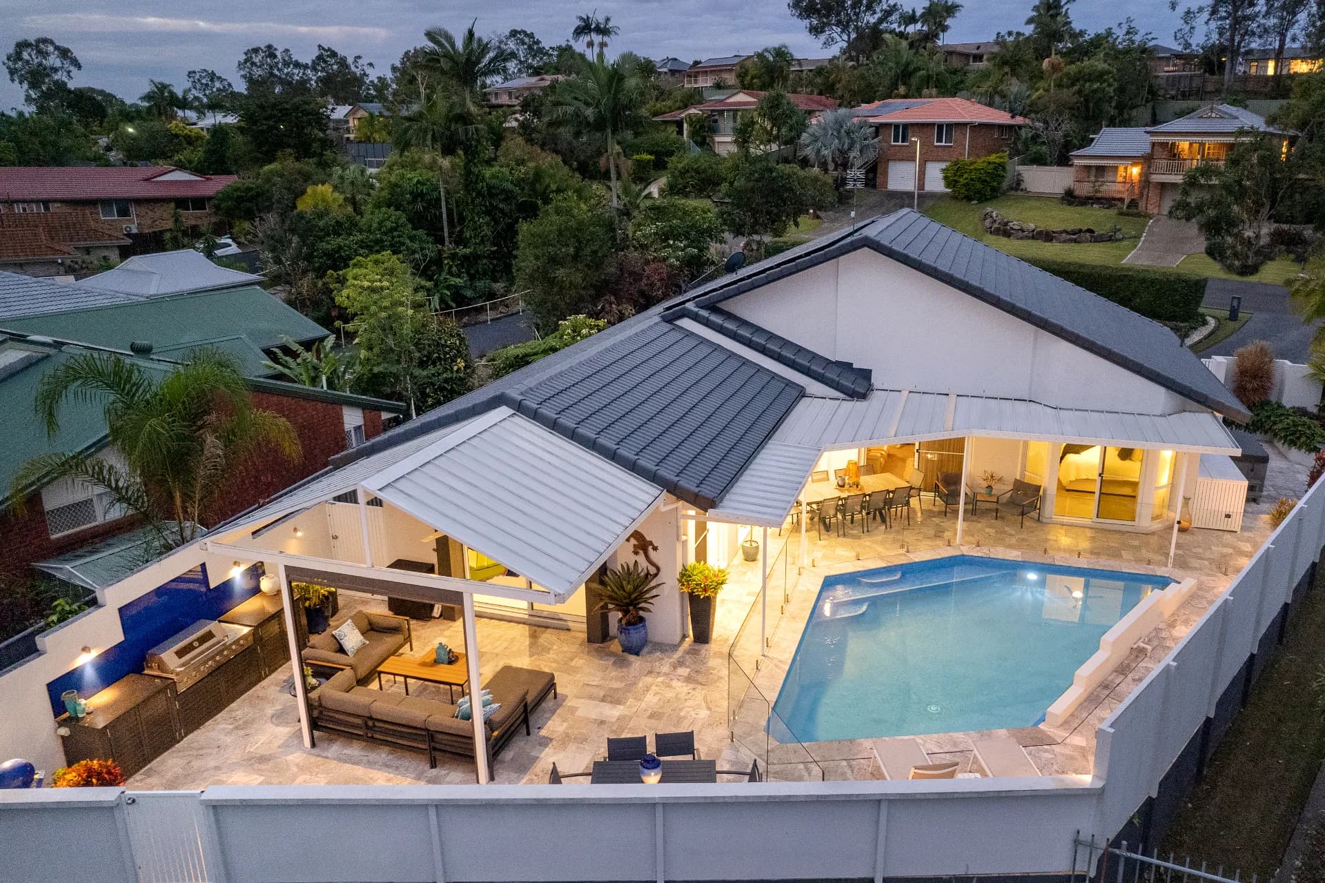 42 Lismore  Drive, Helensvale., Helensvale - Thumbnail 3