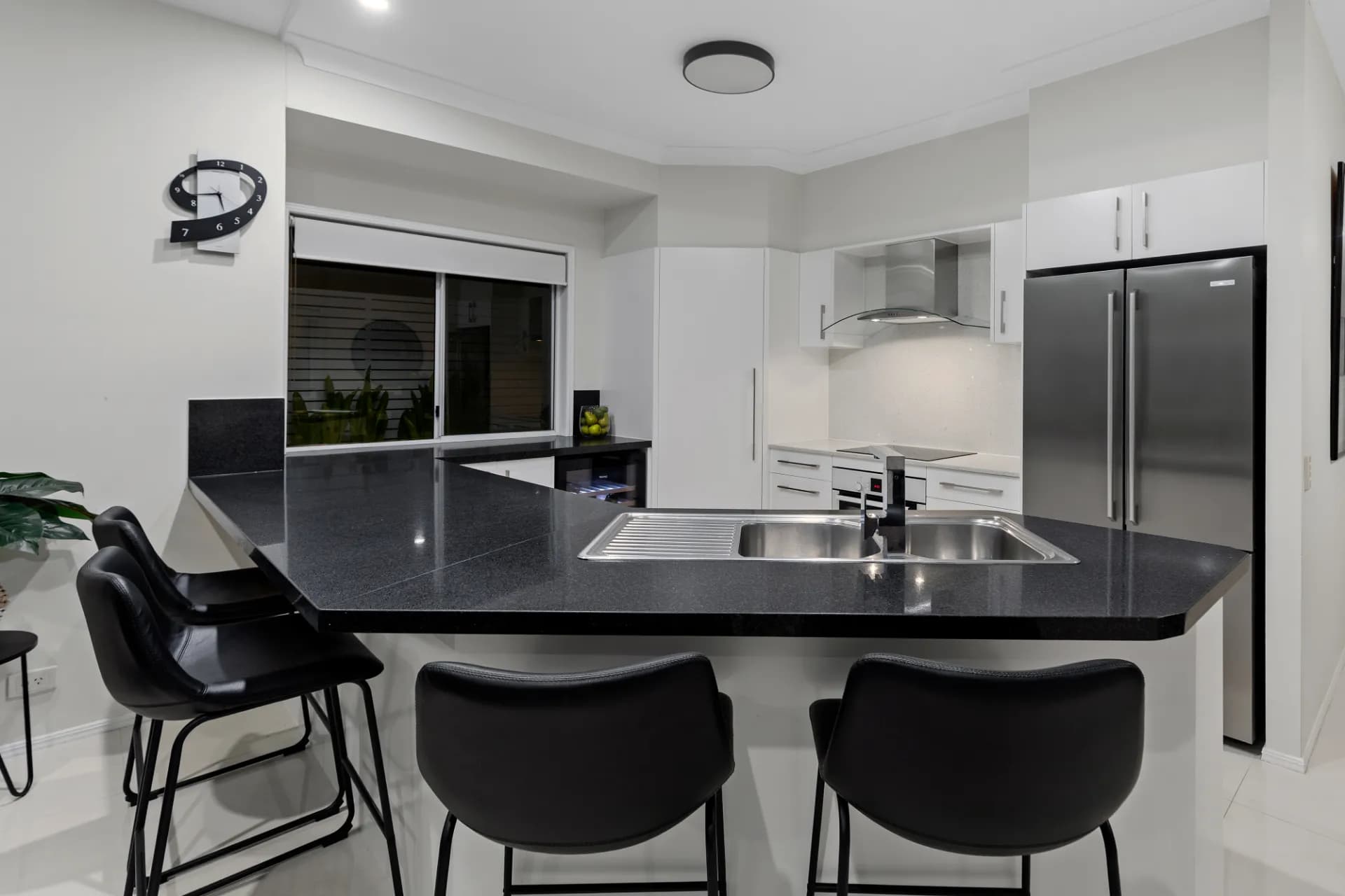 42 Lismore  Drive, Helensvale., Helensvale - Thumbnail 5
