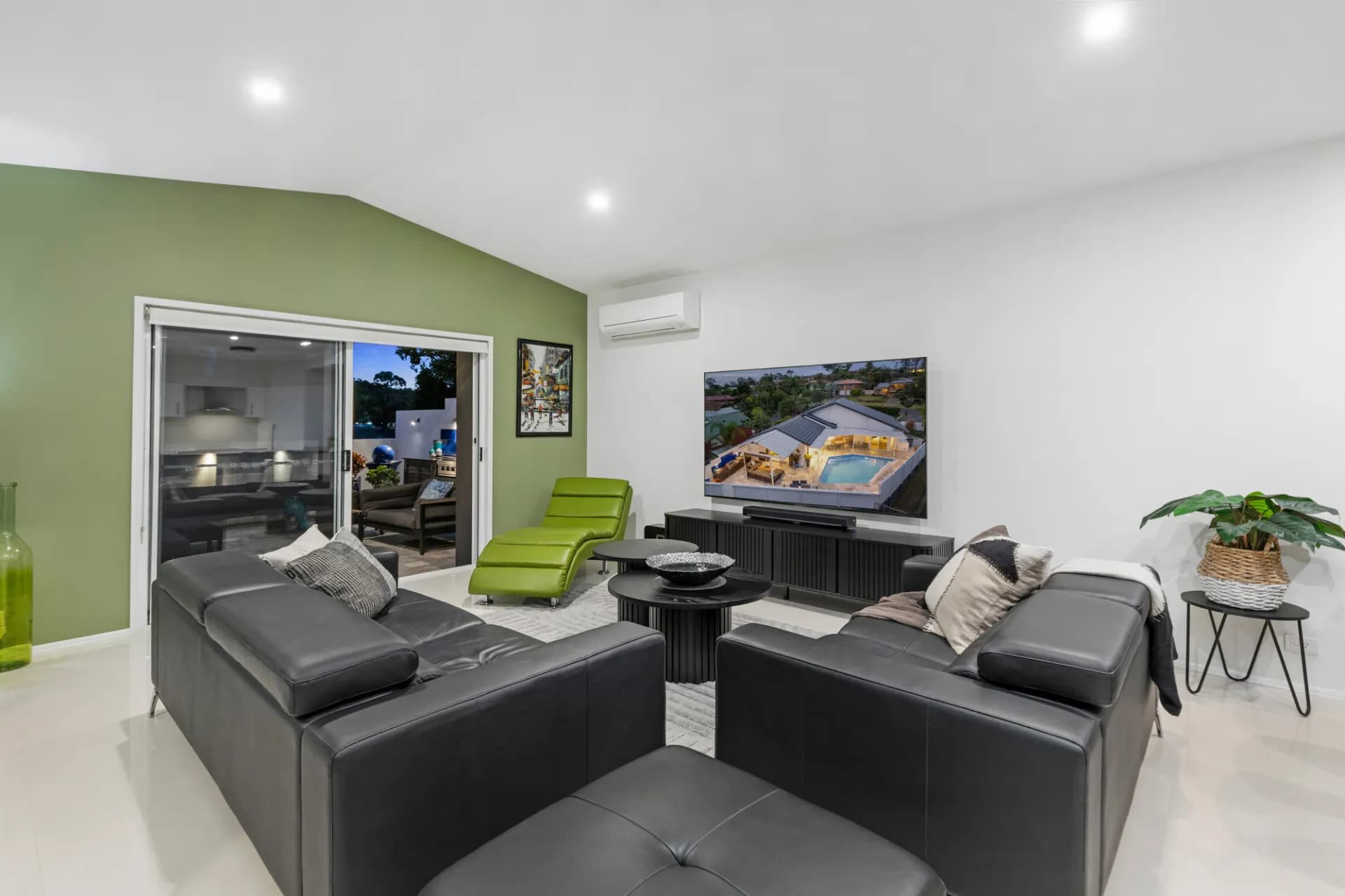 42 Lismore  Drive, Helensvale., Helensvale - Thumbnail 7