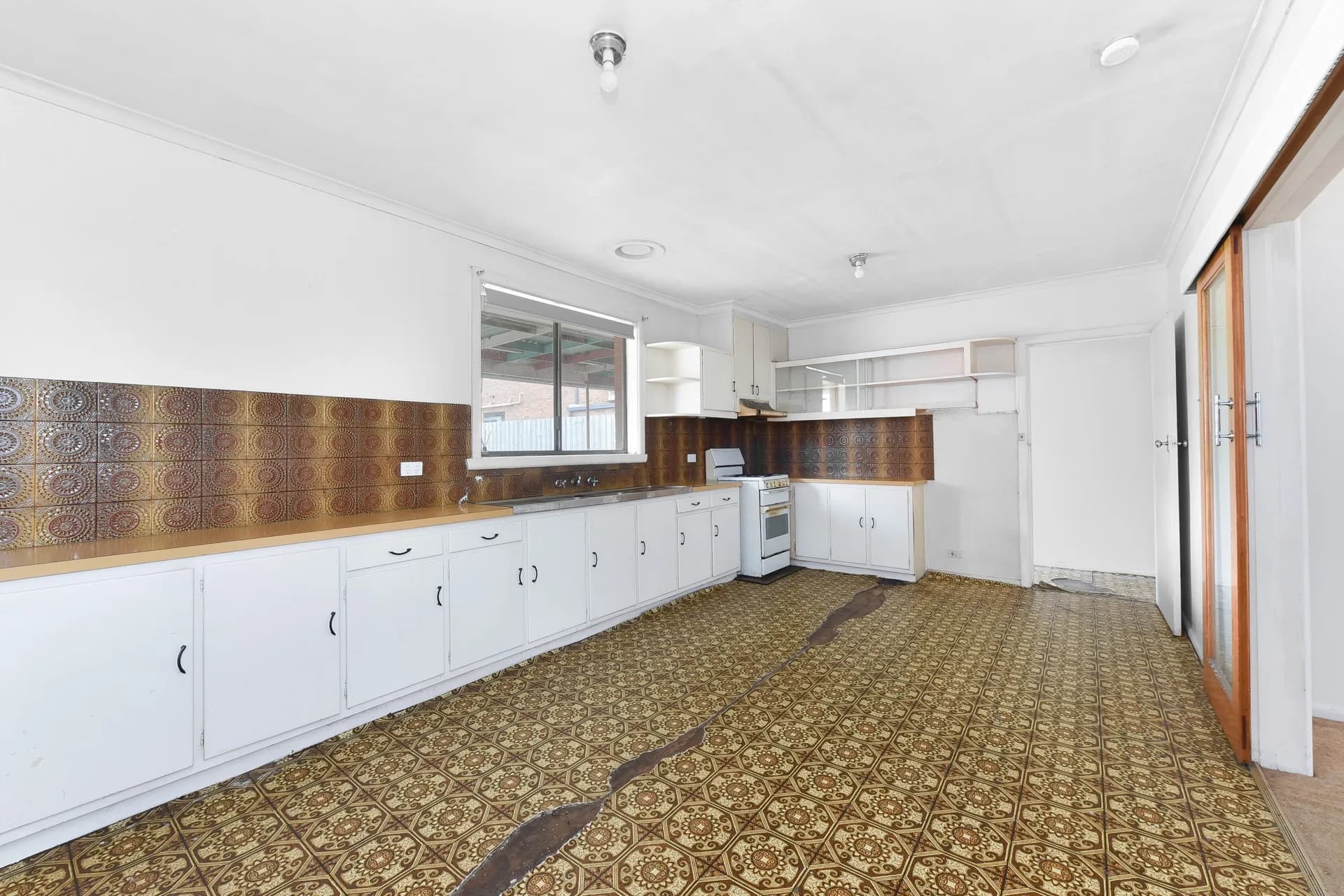 3 Vera Court, Dandenong - Thumbnail 3