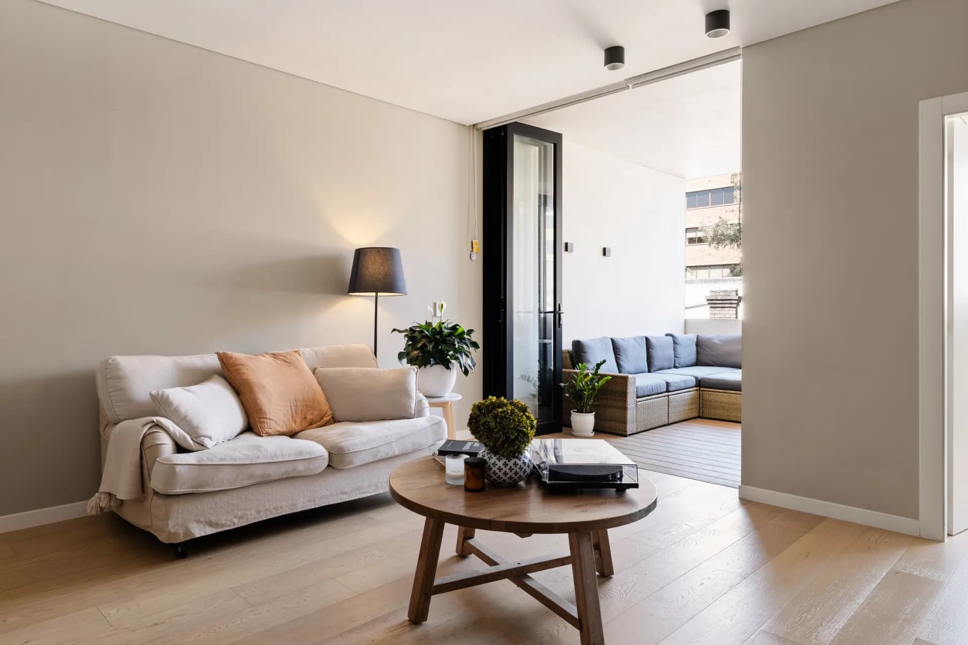 308/81 Foveaux Street, Surry Hills - Thumbnail 2