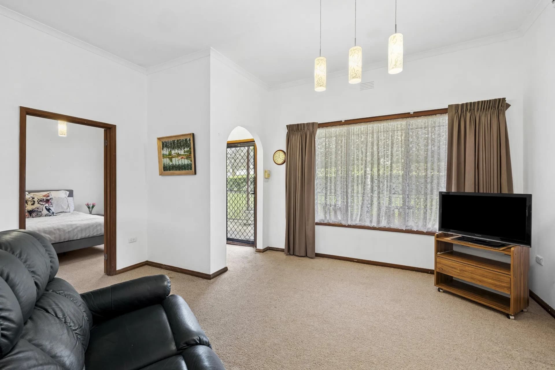 15 Vincent  Street North, Daylesford - Thumbnail 3