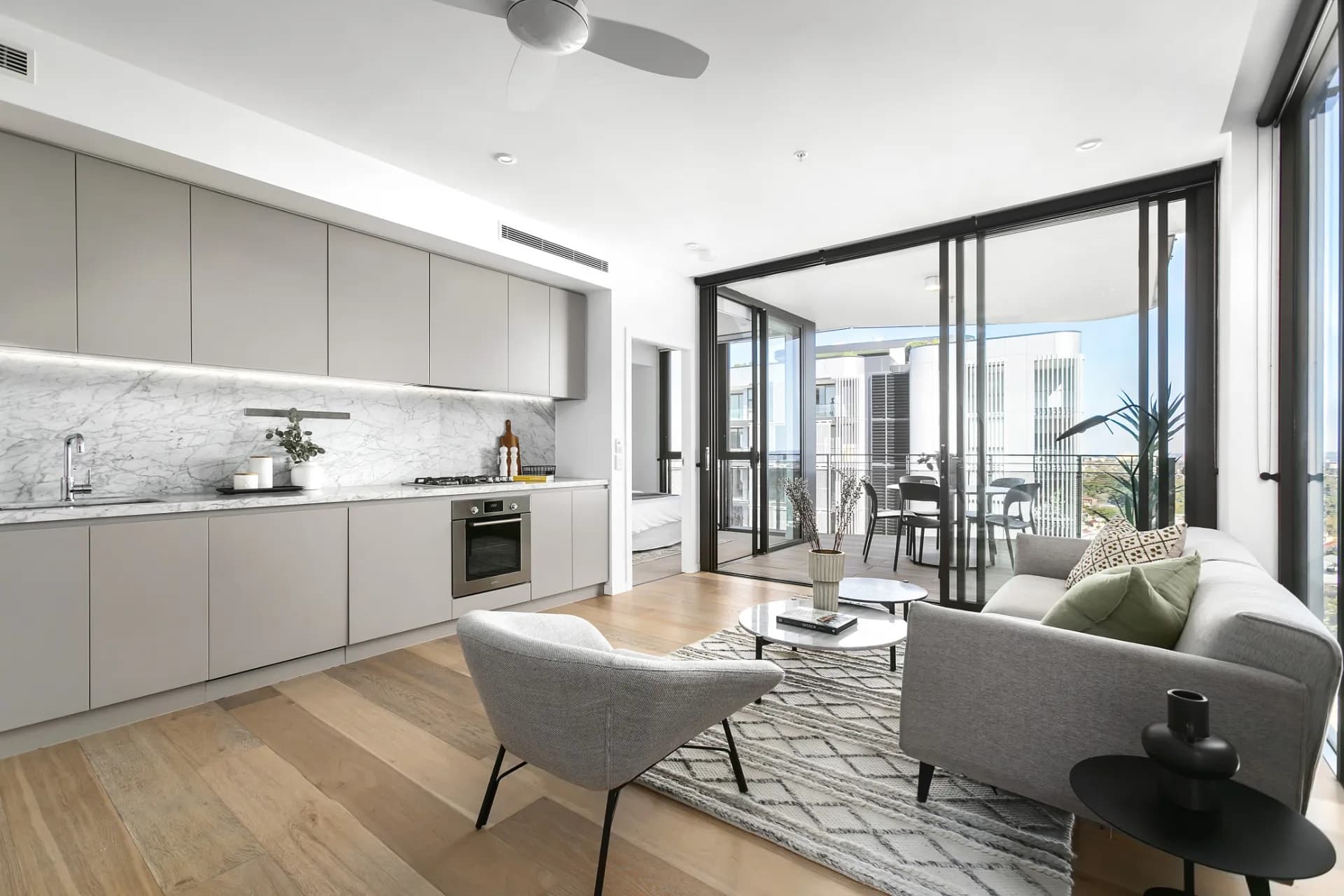 1202/306 Oxford Street, Bondi Junction - Thumbnail 3