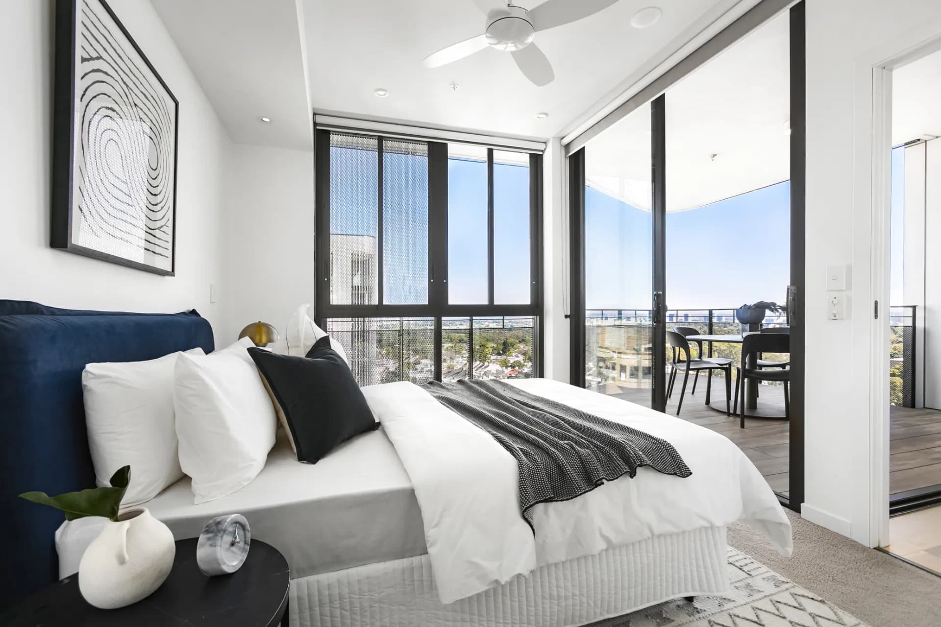 1202/306 Oxford Street, Bondi Junction - Thumbnail 4