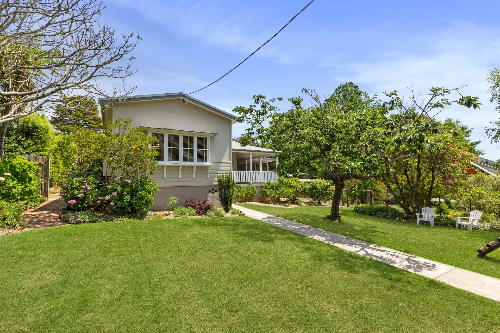 8 Sunnyside  Avenue, Wentworth Falls - Image 1