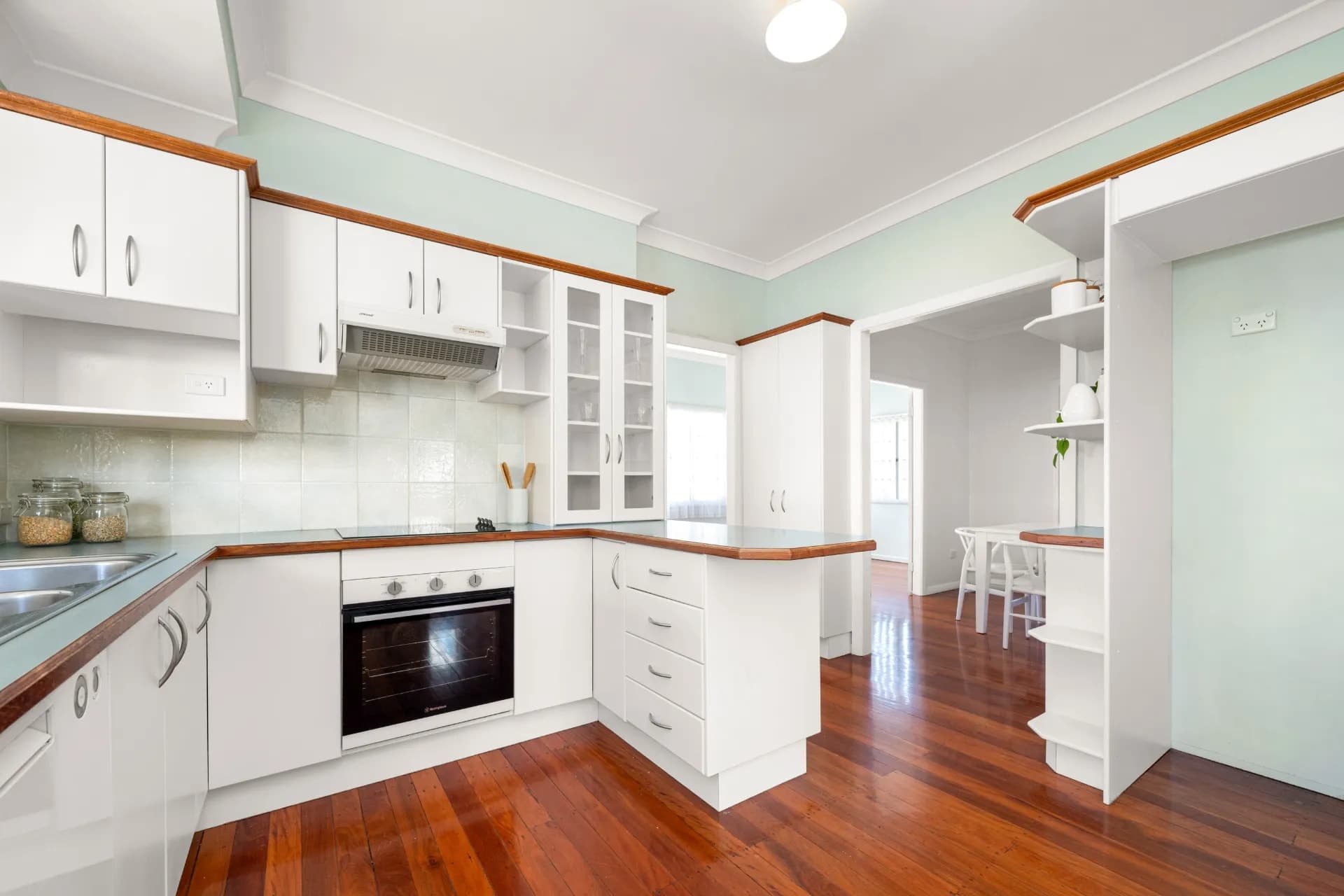8 Austral Avenue, Graceville., Graceville - Thumbnail 8