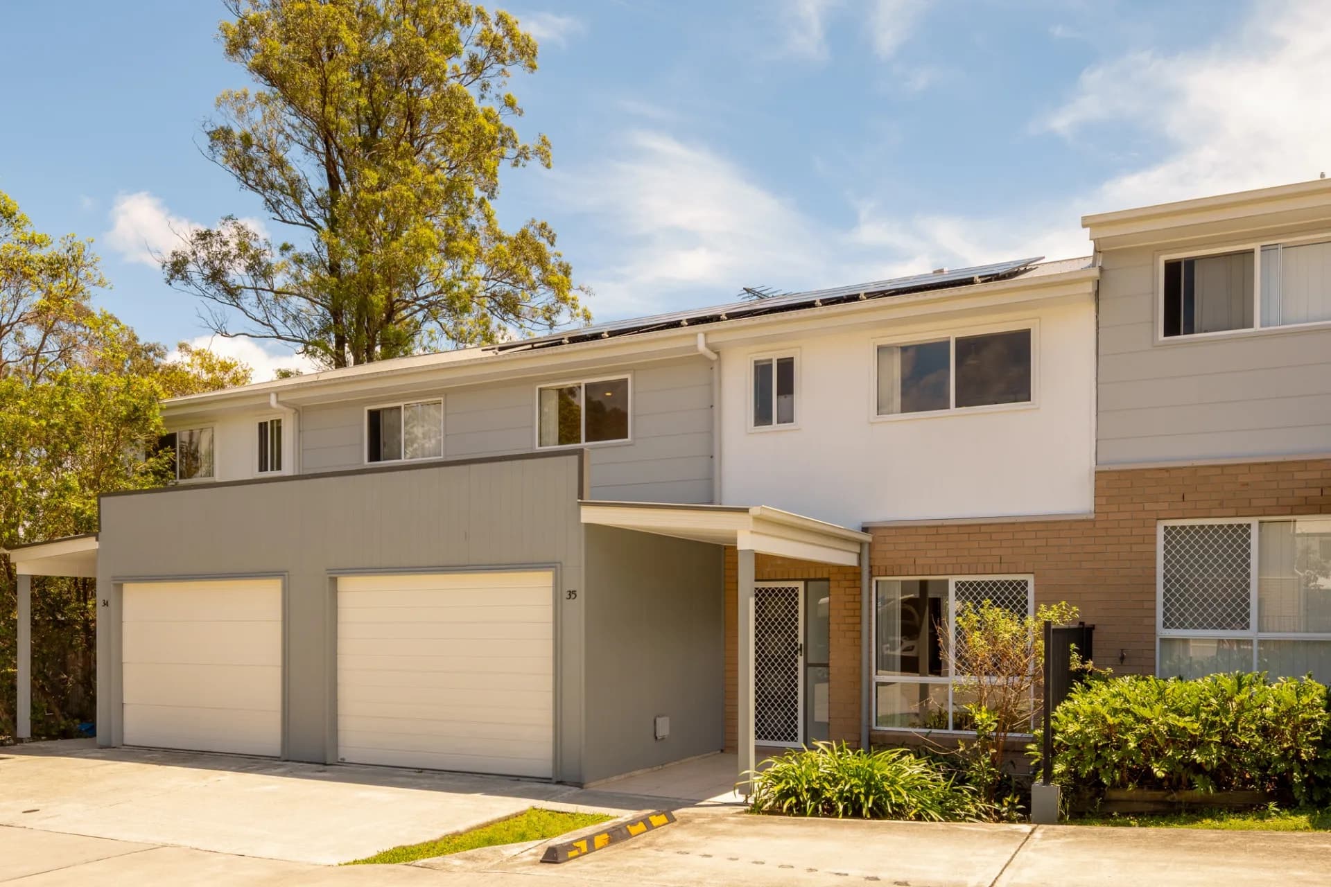 35/10 Emerald Place, Bridgeman Downs - Thumbnail 2