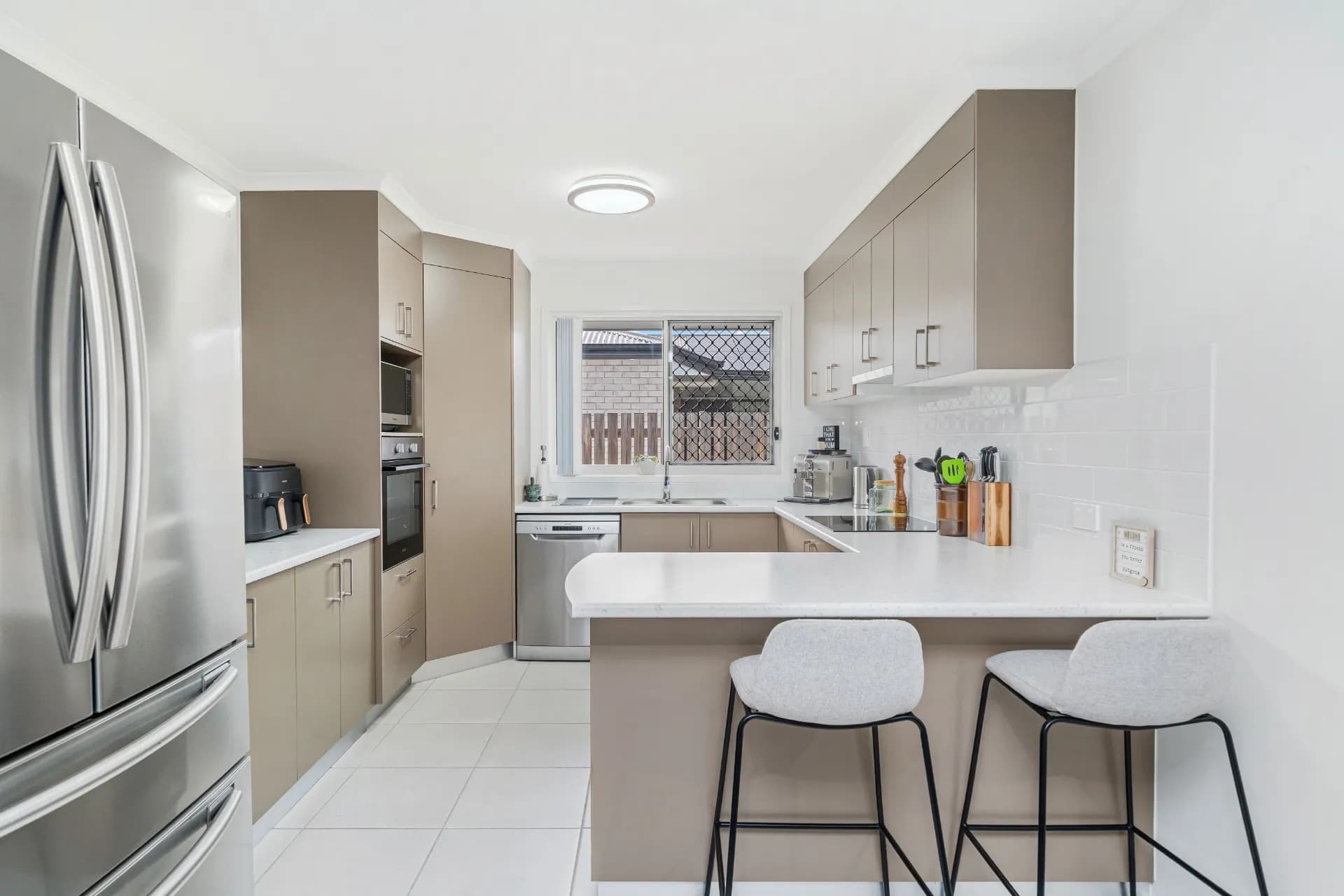 76 Girraween  Way, Eli Waters - Thumbnail 3