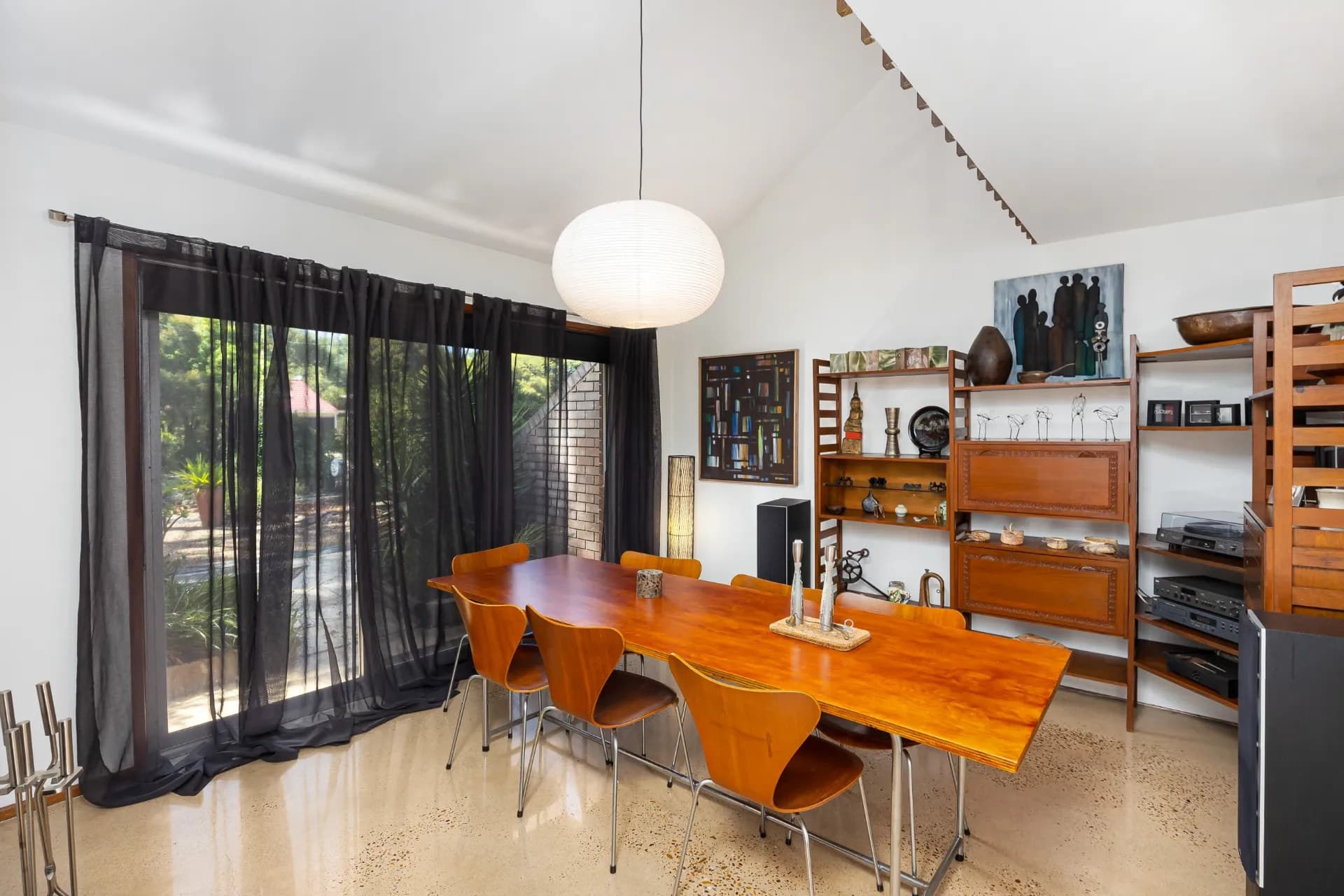2 Paisley  Street, Lake Albert - Thumbnail 4