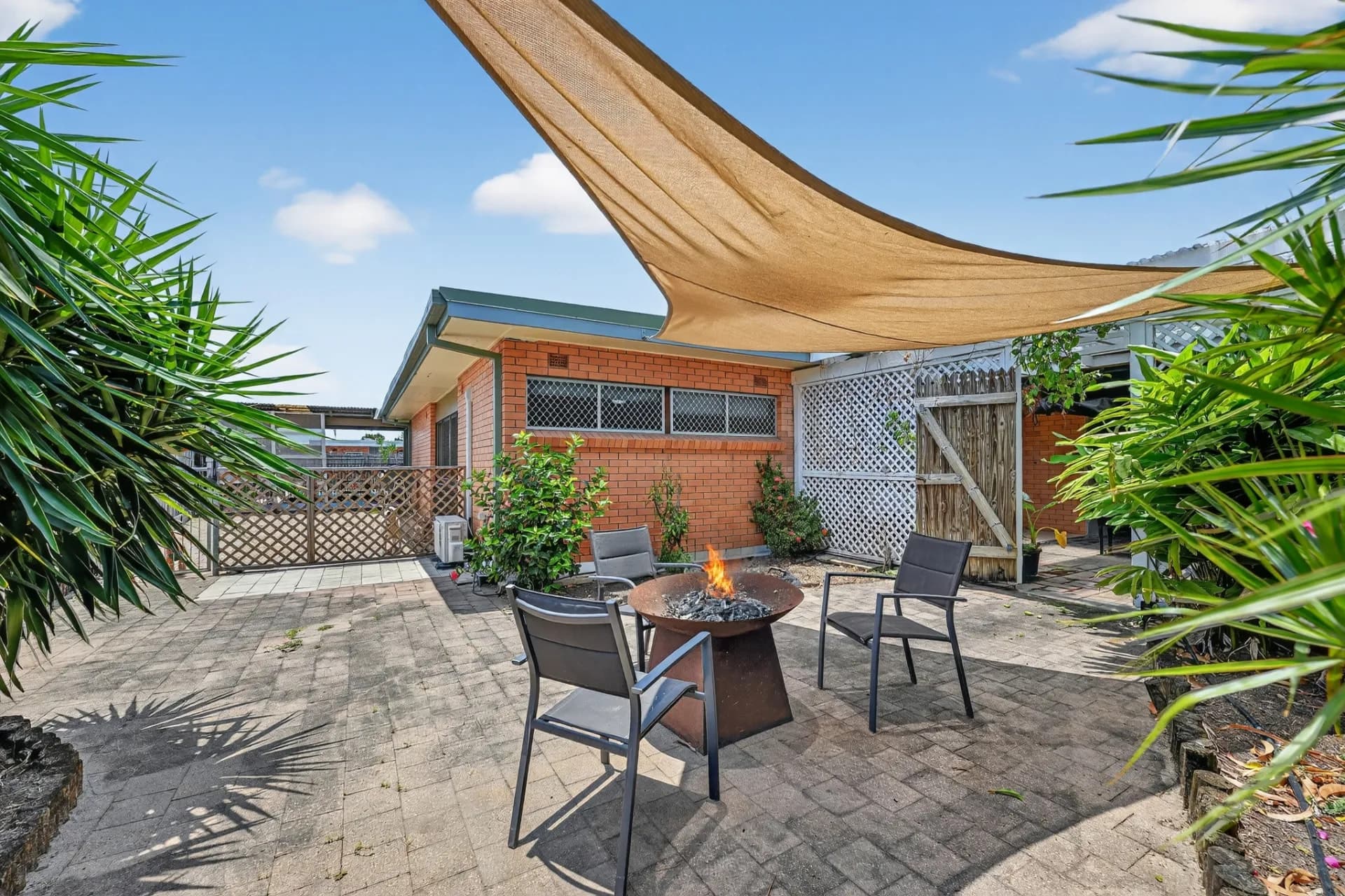 8 Coe Court, Heatley., Heatley - Thumbnail 6