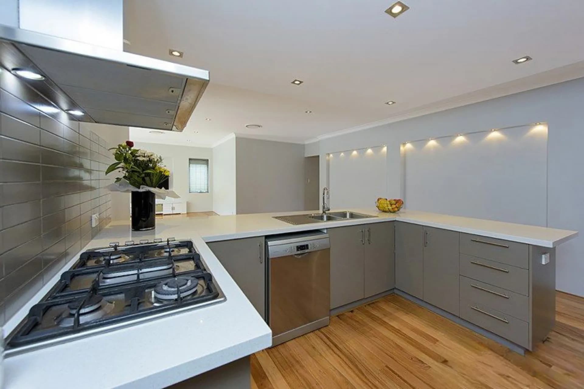8 Burlington Street, St James., St James - Thumbnail 4
