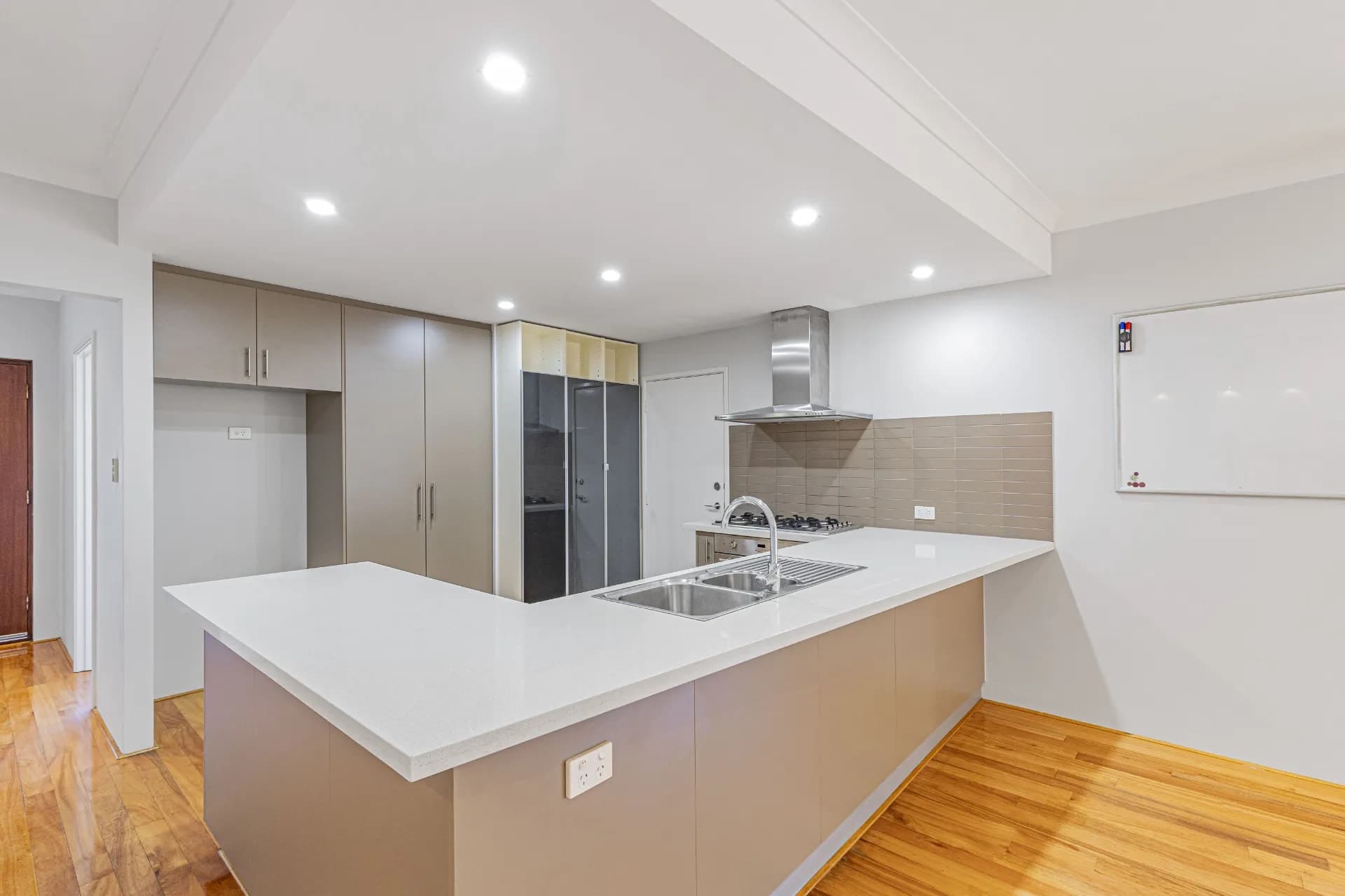 8 Burlington Street, St James., St James - Thumbnail 5