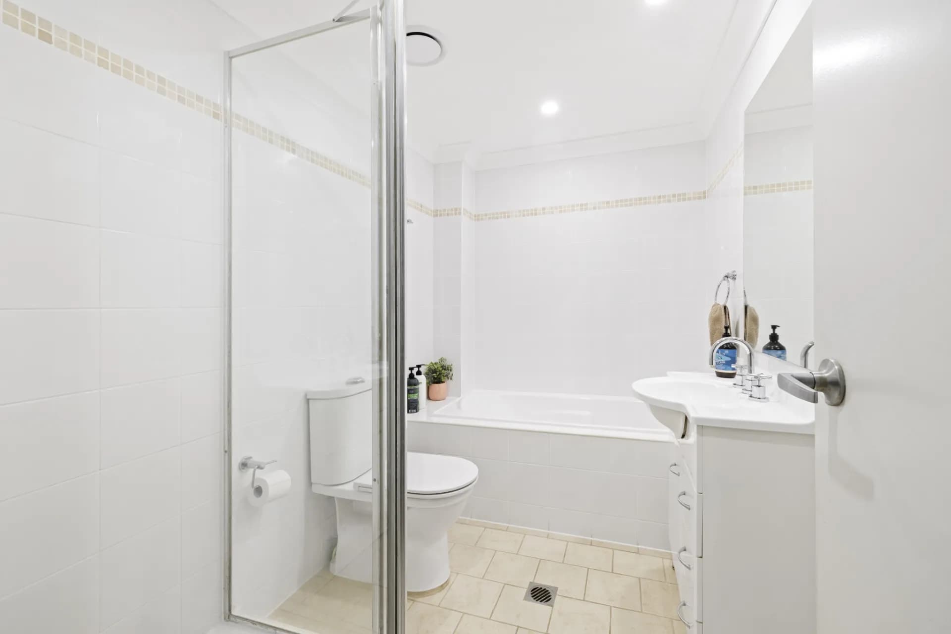 10/28-32 Brookvale Avenue, Brookvale., Brookvale - Thumbnail 6