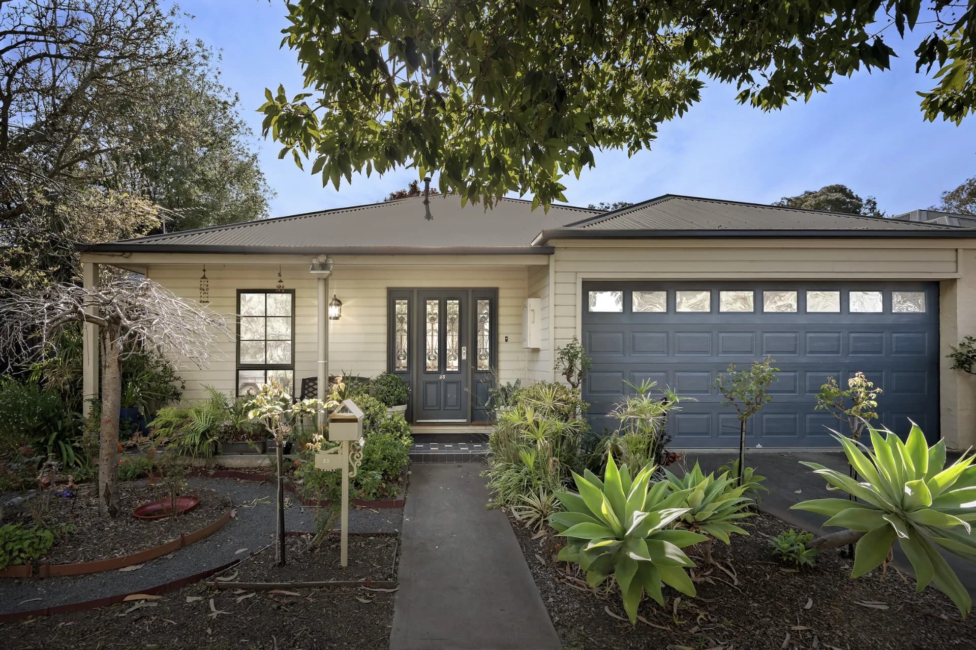 23  Hinkley  Avenue, Croydon., Croydon - Image 1