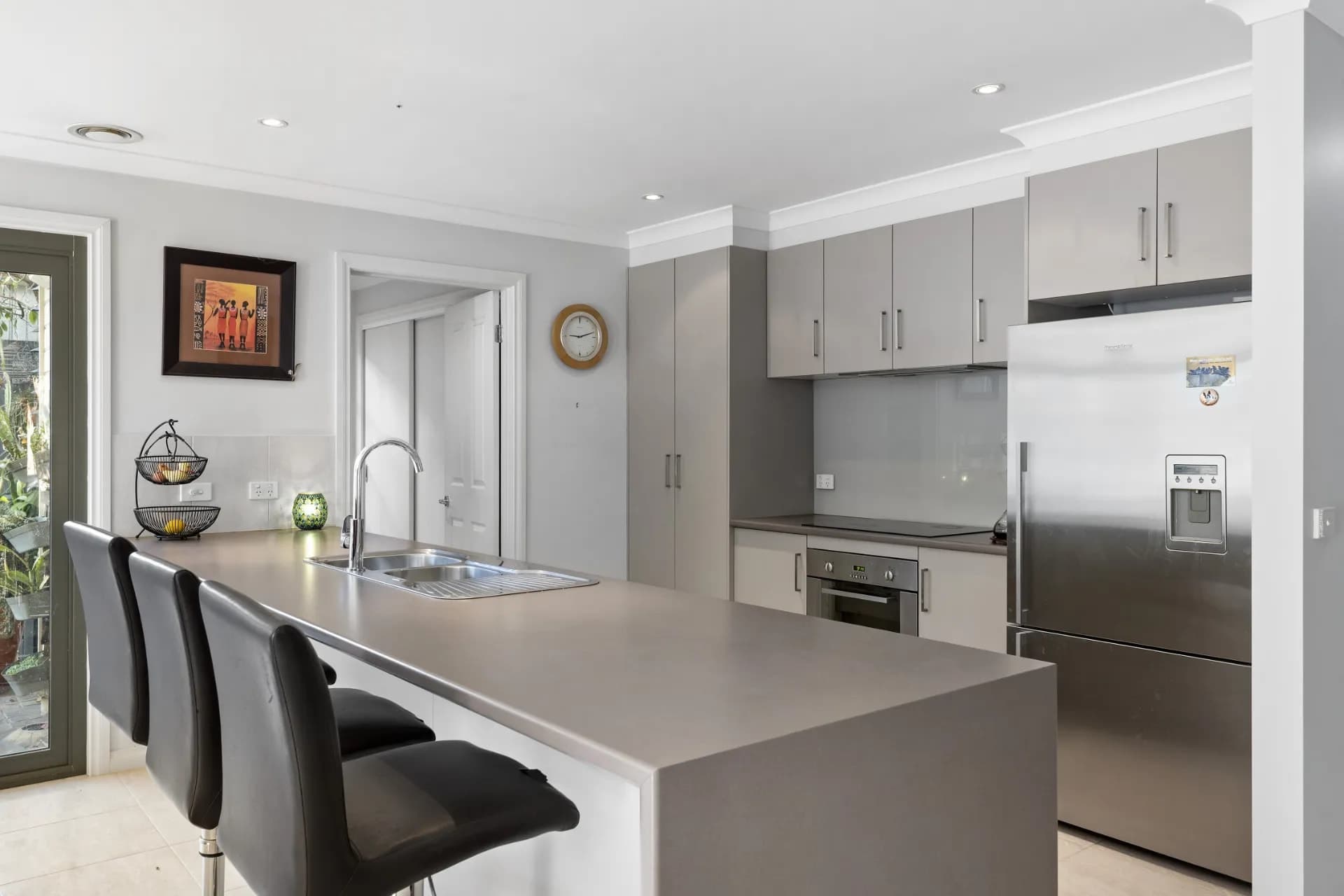 23  Hinkley  Avenue, Croydon., Croydon - Thumbnail 2