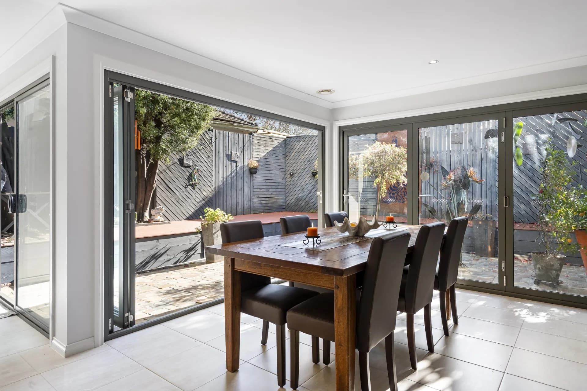 23  Hinkley  Avenue, Croydon., Croydon - Thumbnail 4