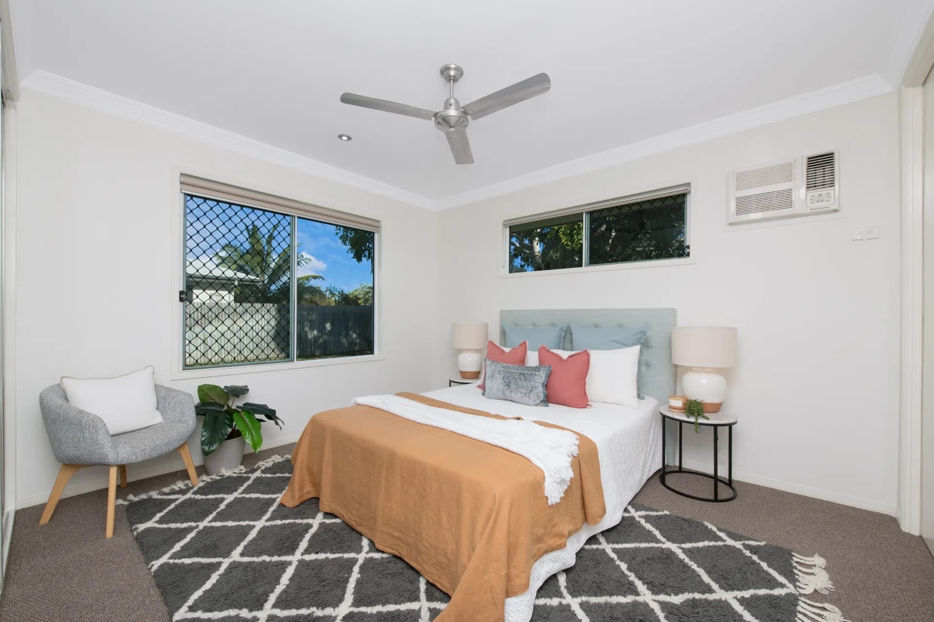5 Wineglass Bay Avenue, Mount Low., Mount Low - Thumbnail 3