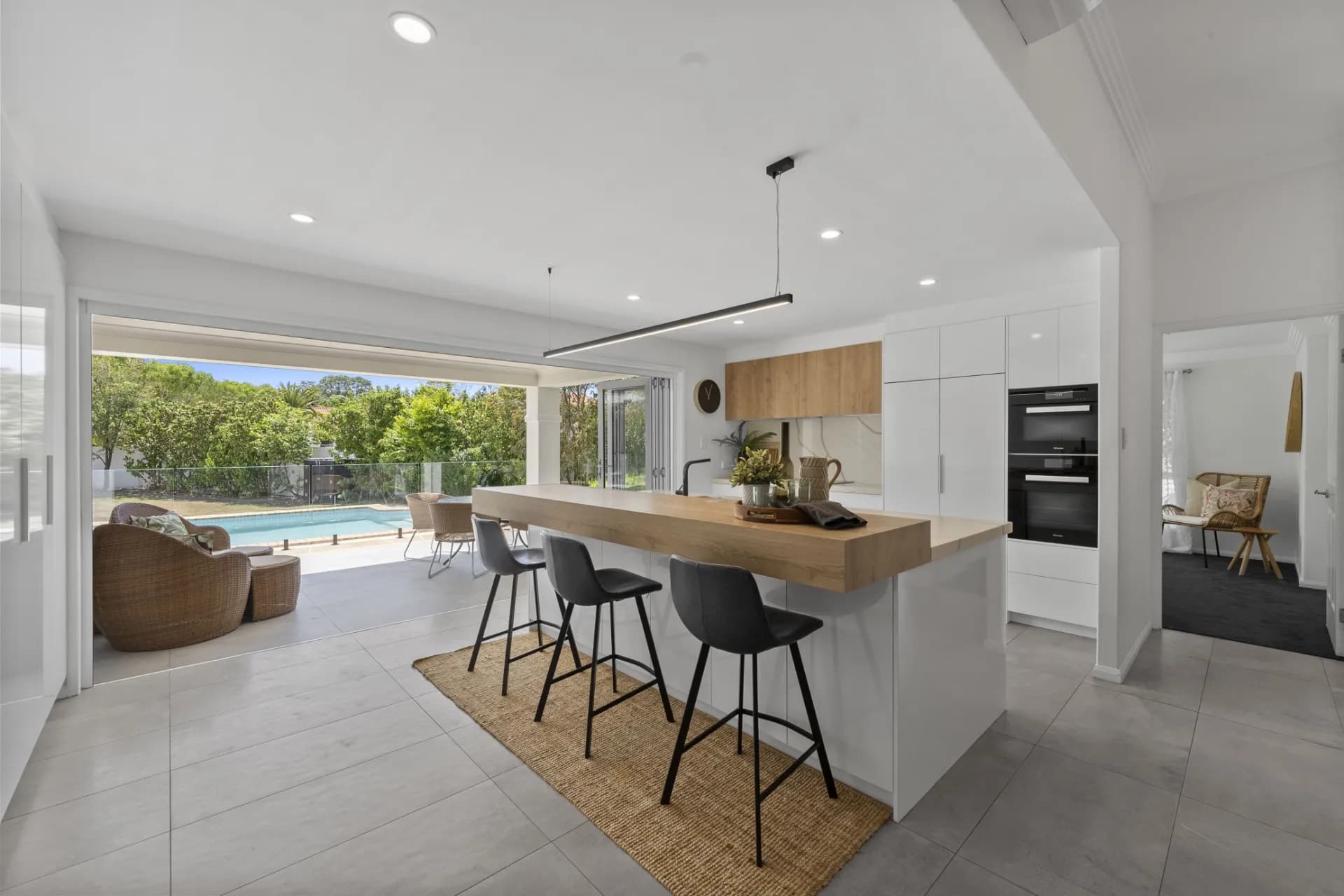141/40 Cotlew Street East, Southport., Southport - Image 1