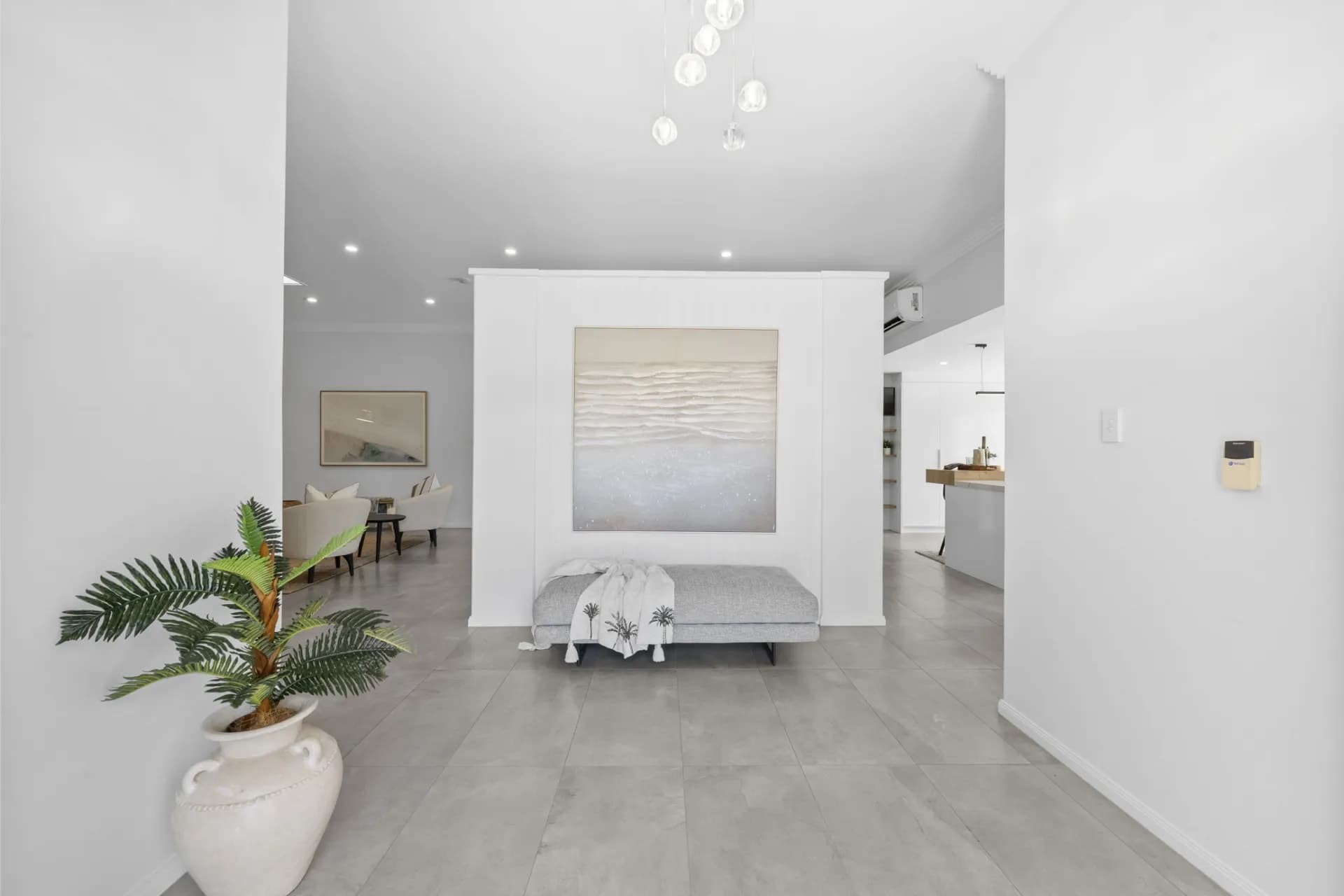 141/40 Cotlew Street East, Southport., Southport - Thumbnail 4