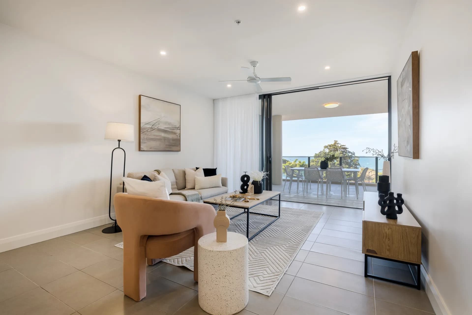 305/99 Marine Parade, Redcliffe., Redcliffe - Thumbnail 3