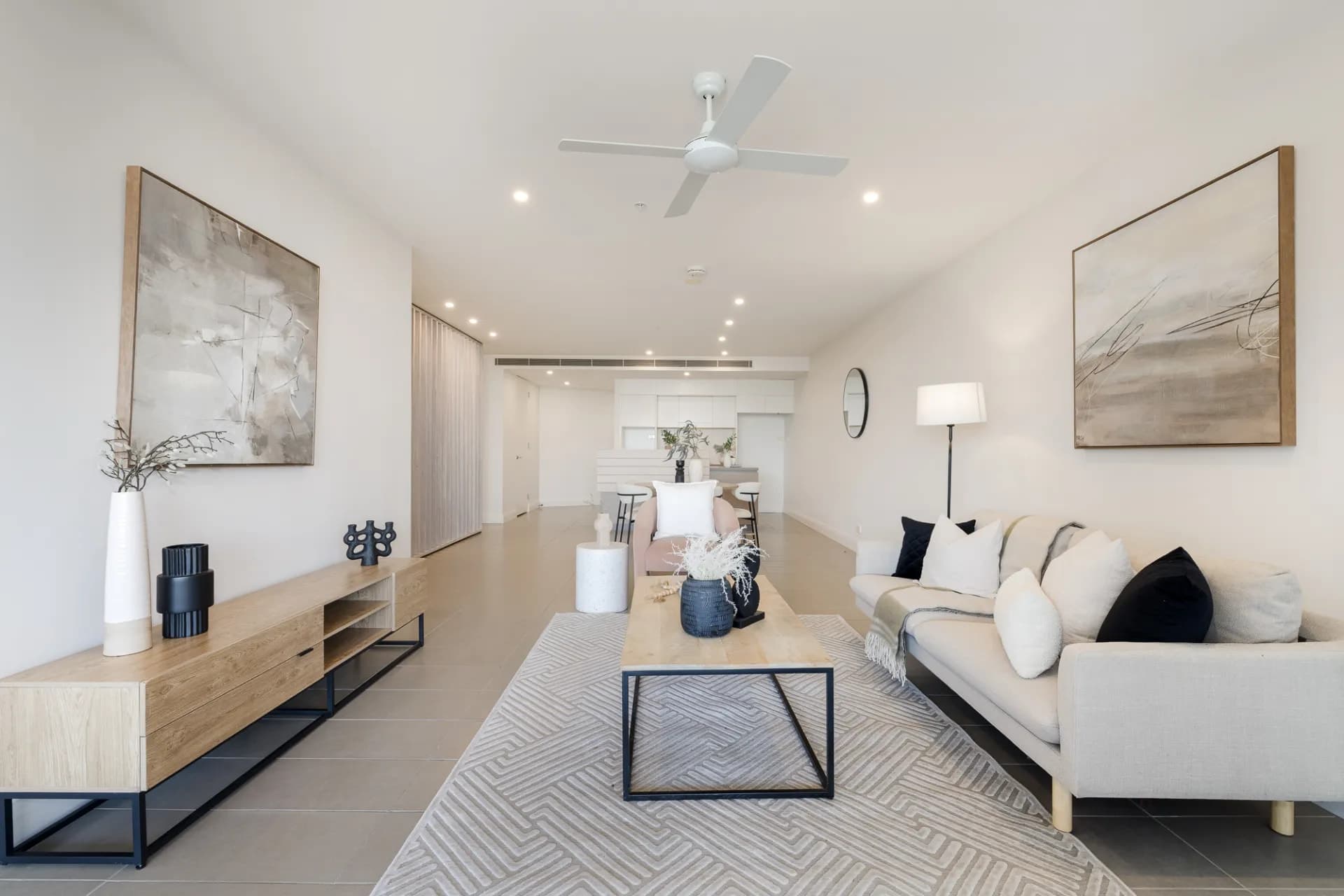 305/99 Marine Parade, Redcliffe., Redcliffe - Thumbnail 6