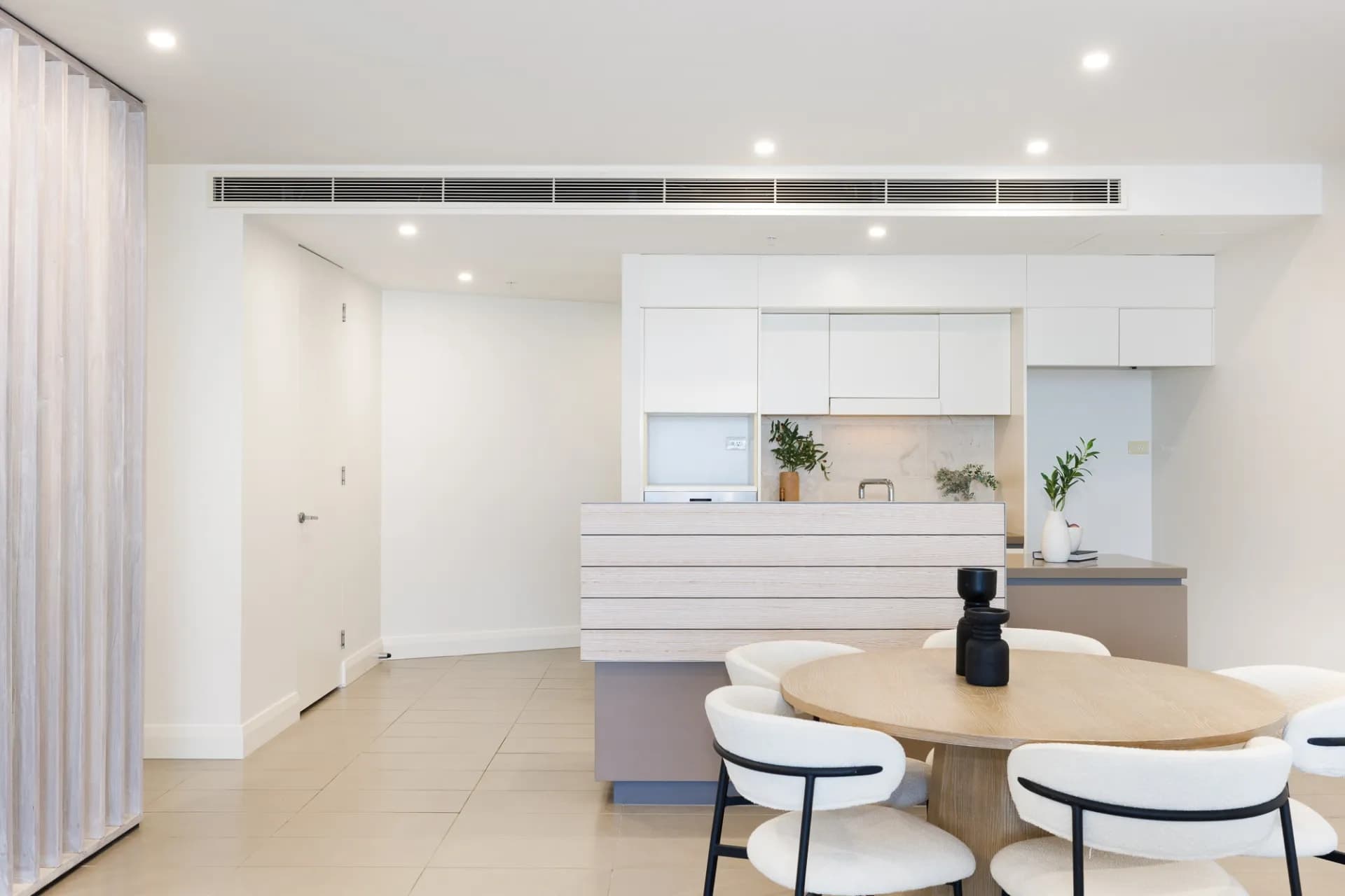 305/99 Marine Parade, Redcliffe., Redcliffe - Thumbnail 7