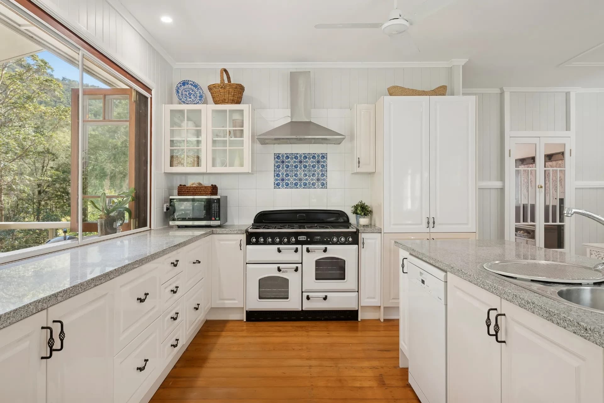 1007 Mount Glorious Road, Highvale., Highvale - Thumbnail 3
