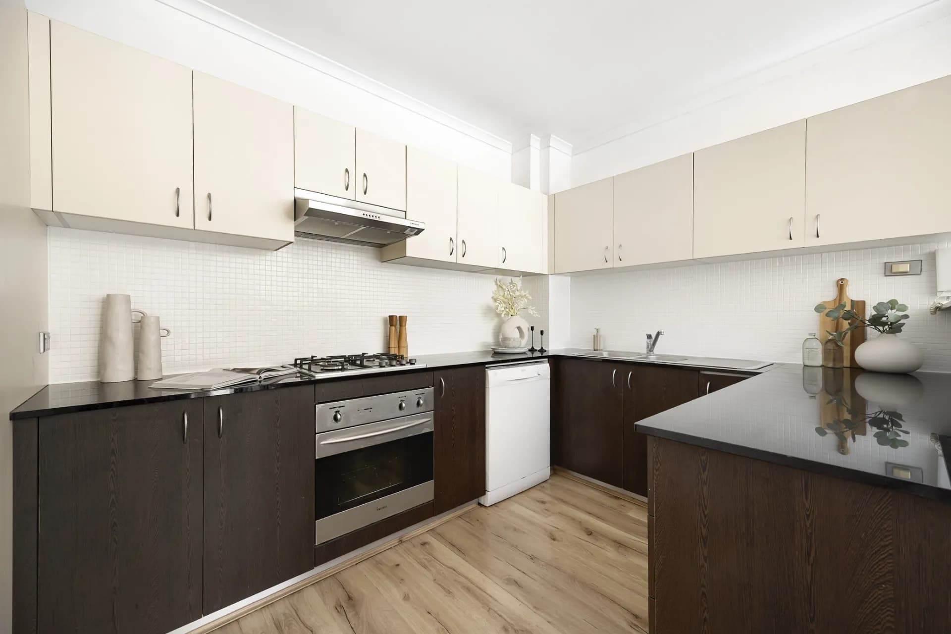 16/4 Gillespie Avenue, Alexandria., Alexandria - Thumbnail 4
