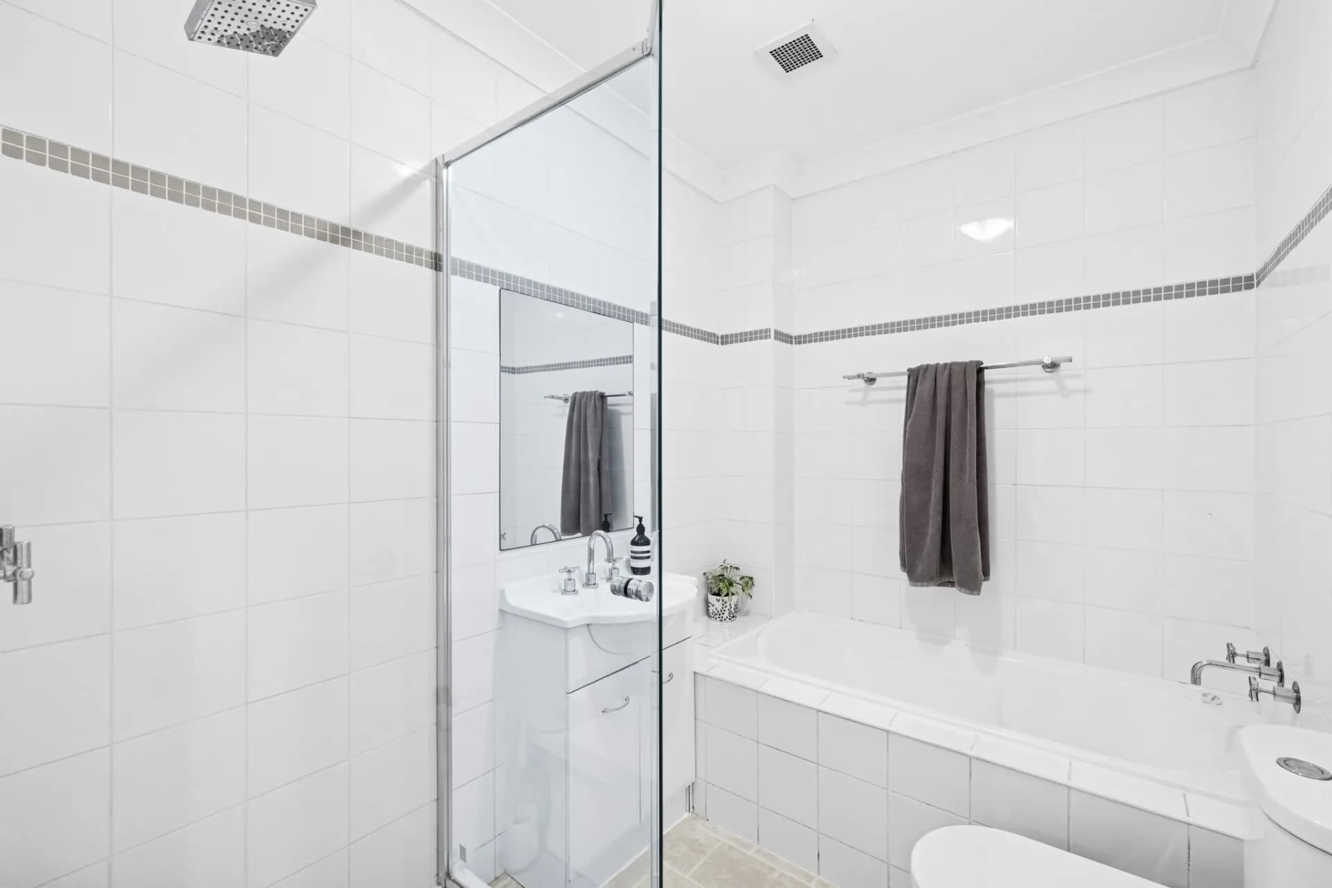 6/28-32 Brookvale Avenue, Brookvale., Brookvale - Thumbnail 8