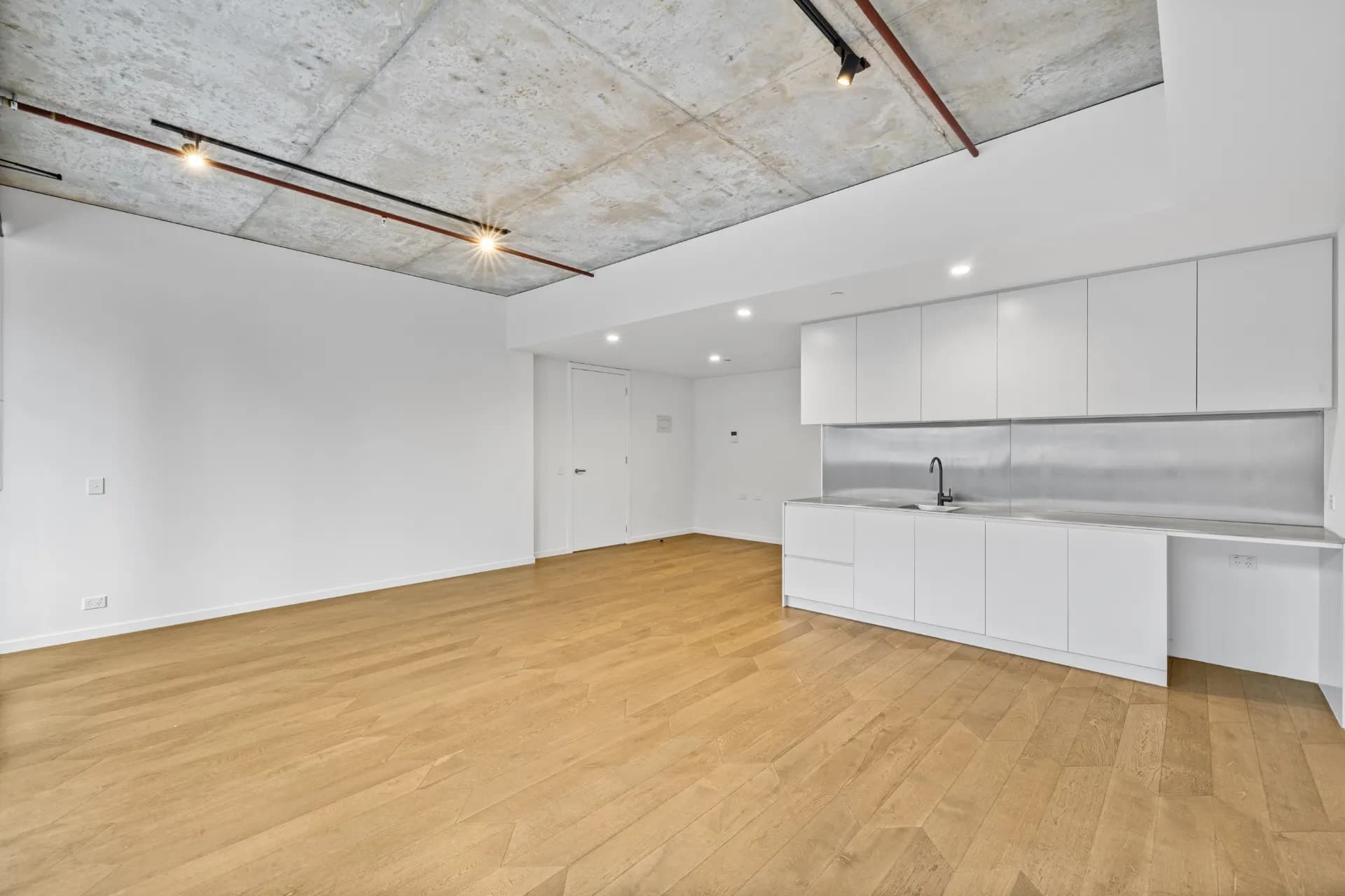 214  Dudley Street, West Melbourne., West Melbourne - Thumbnail 4