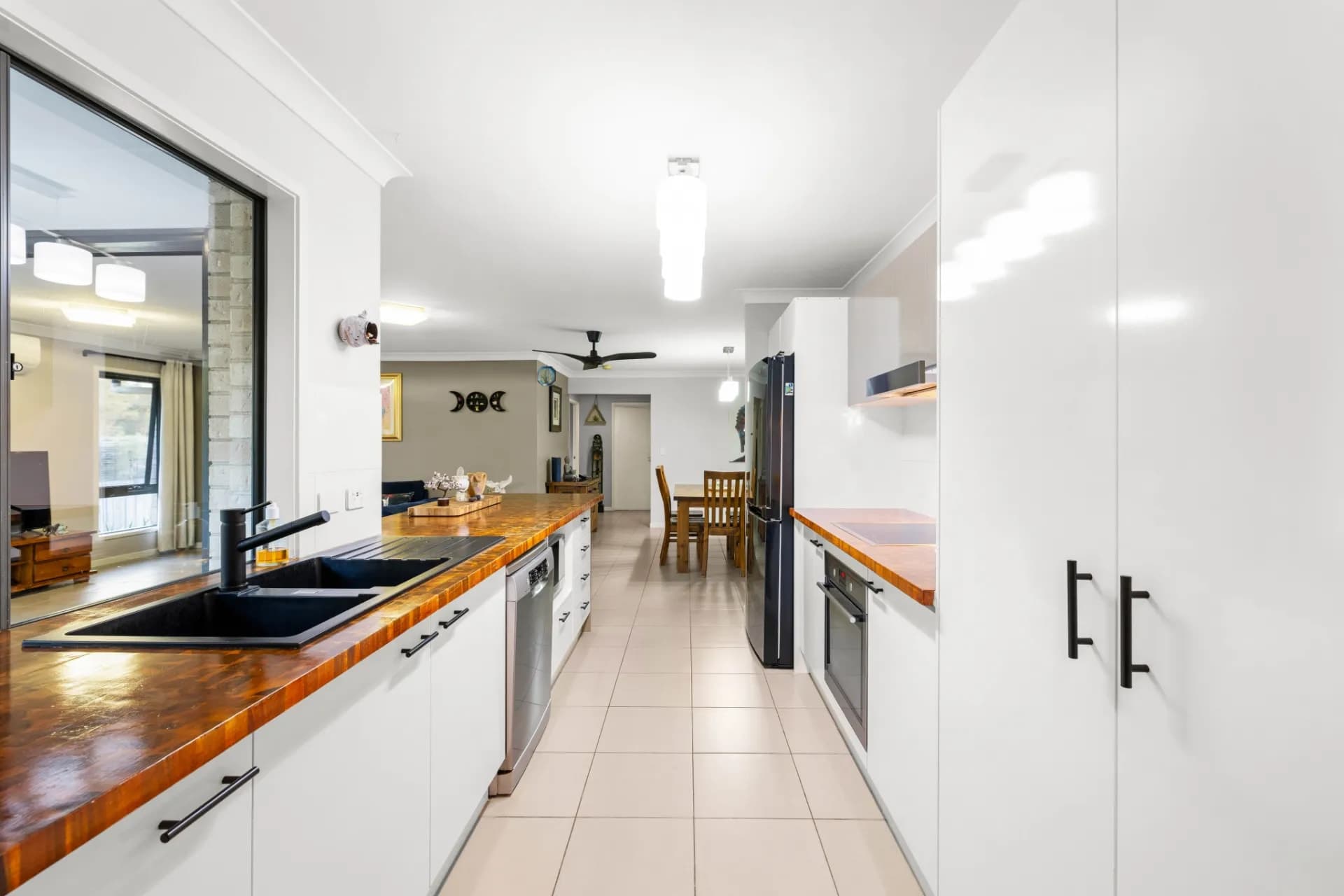 11 Wesleyn Court, Logan Village - Thumbnail 3