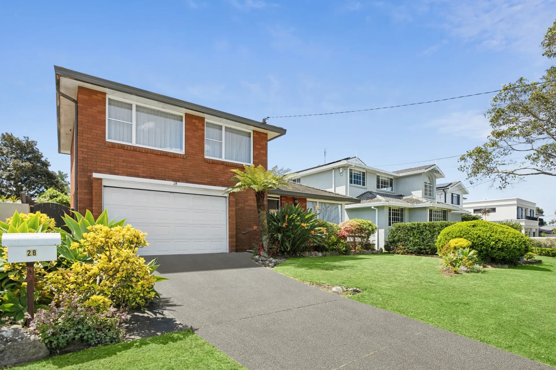28 Lee Road, Beacon Hill - Image 1