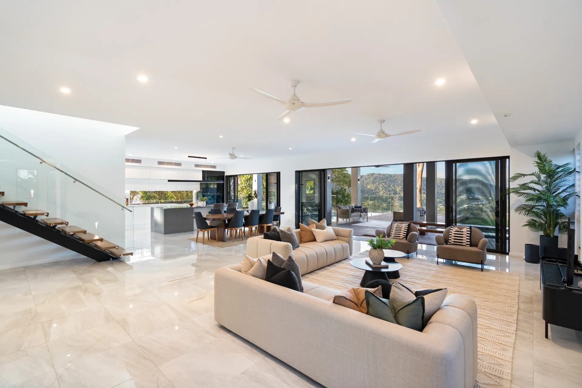 32 The Peak Road, Brinsmead - Thumbnail 6