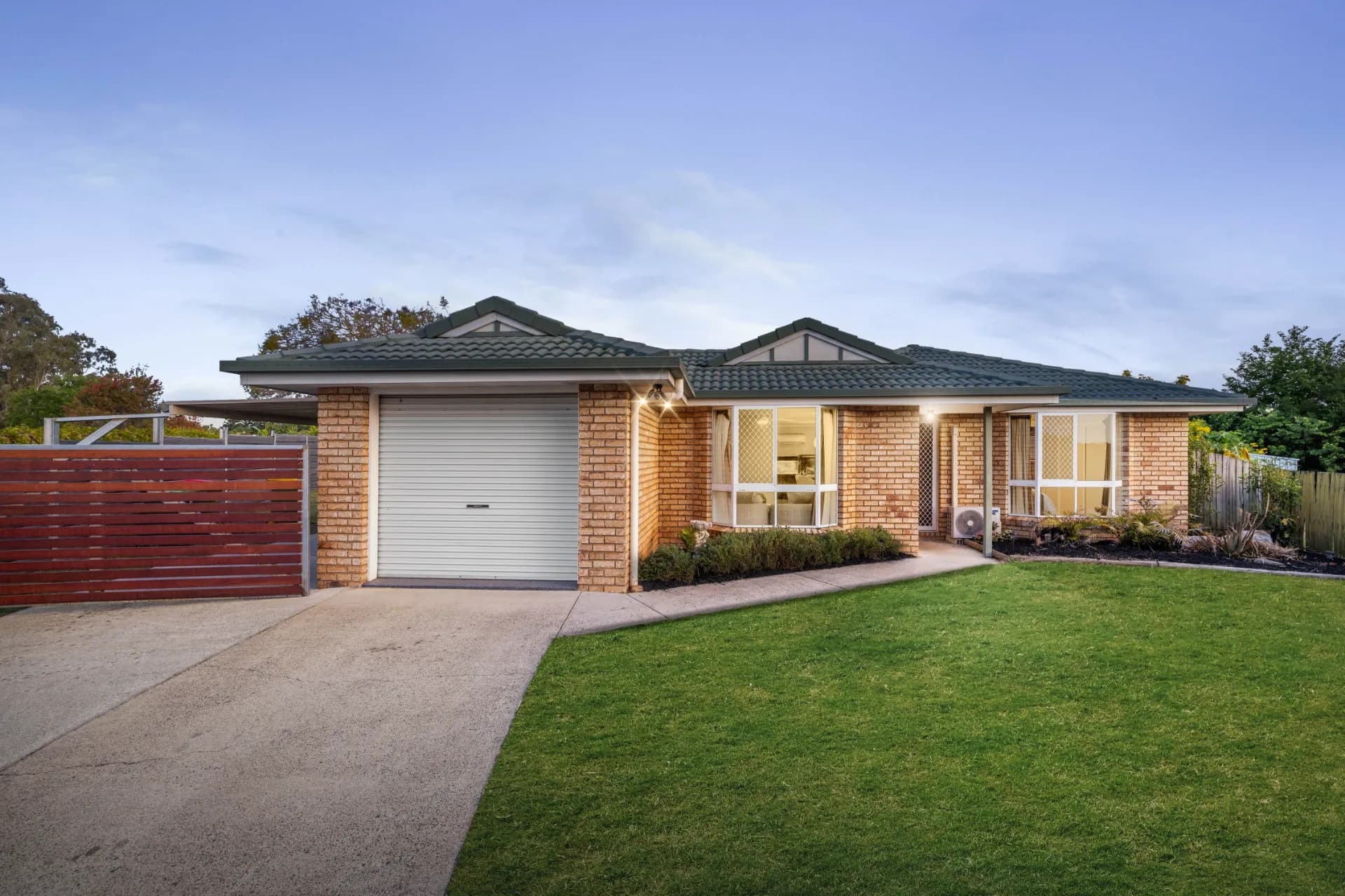11 Newstead Court, Redbank Plains - Thumbnail 2