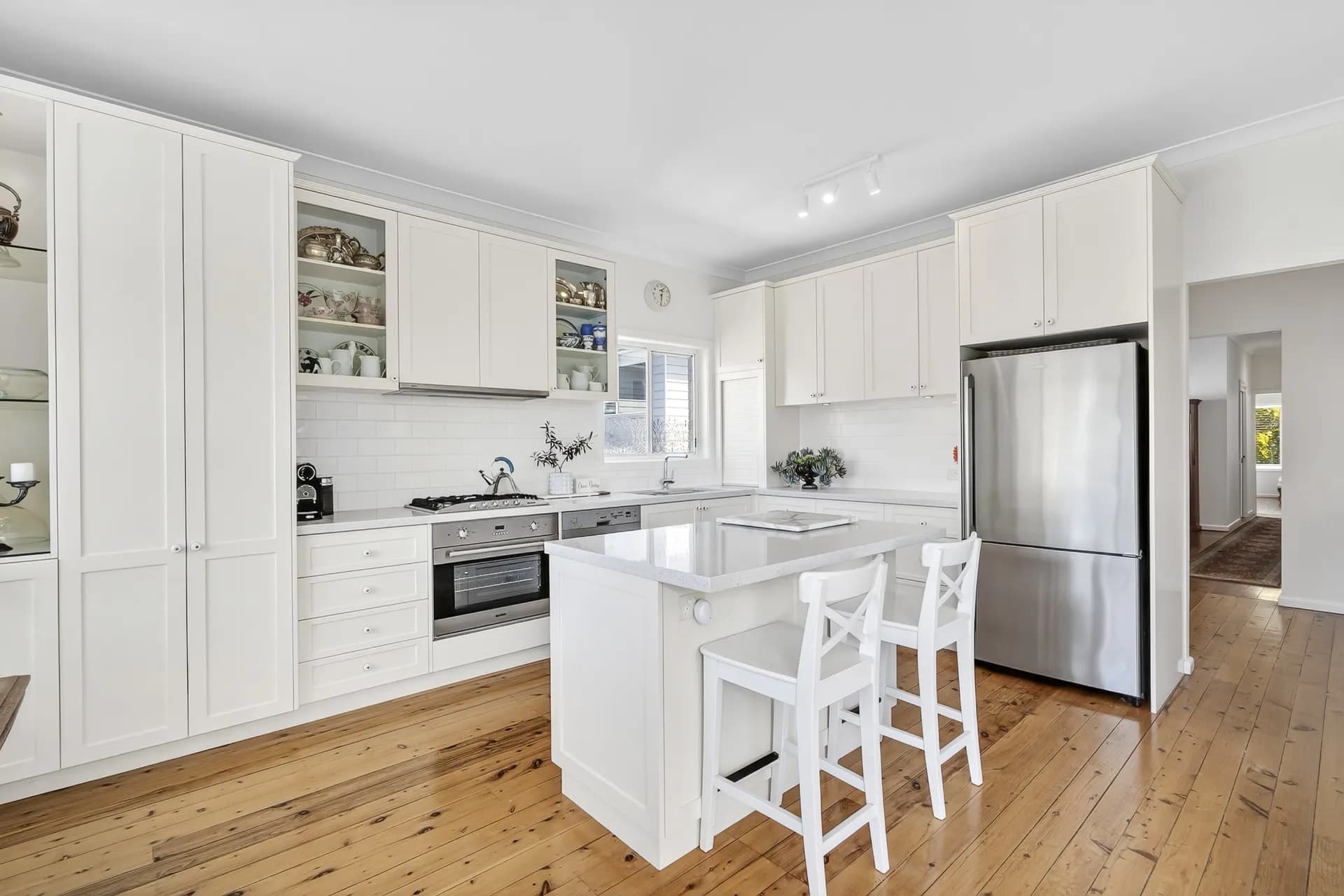 4 Stuart  Street, Newport - Thumbnail 6