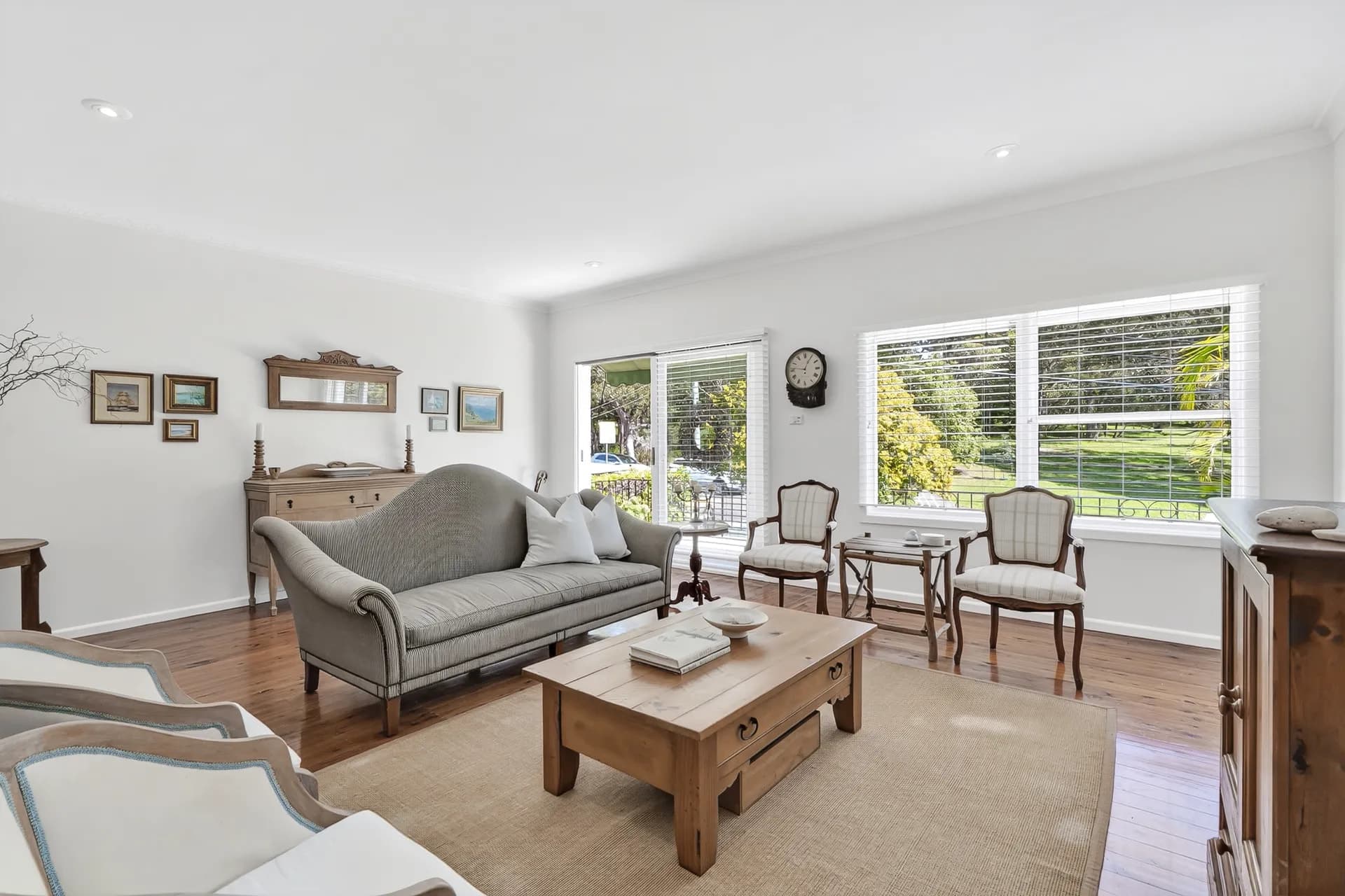 4 Stuart  Street, Newport - Thumbnail 7